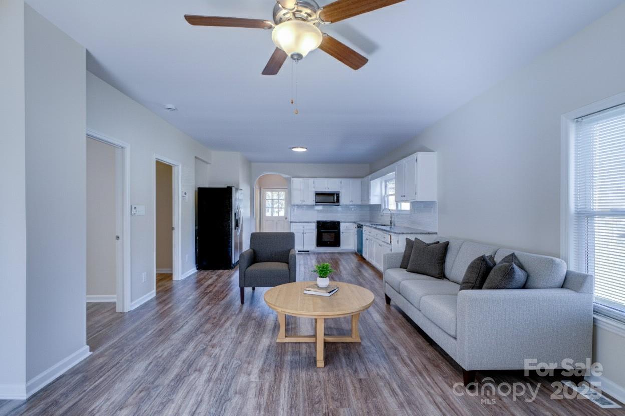 5909 Maple Street — Charlotte