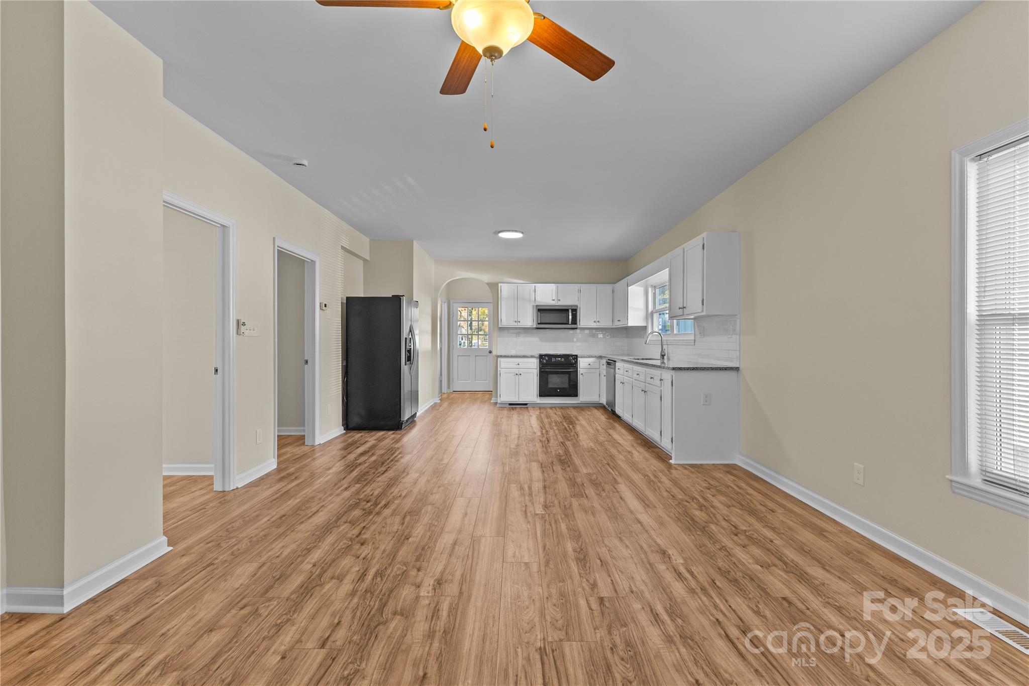 5909 Maple Street — Charlotte