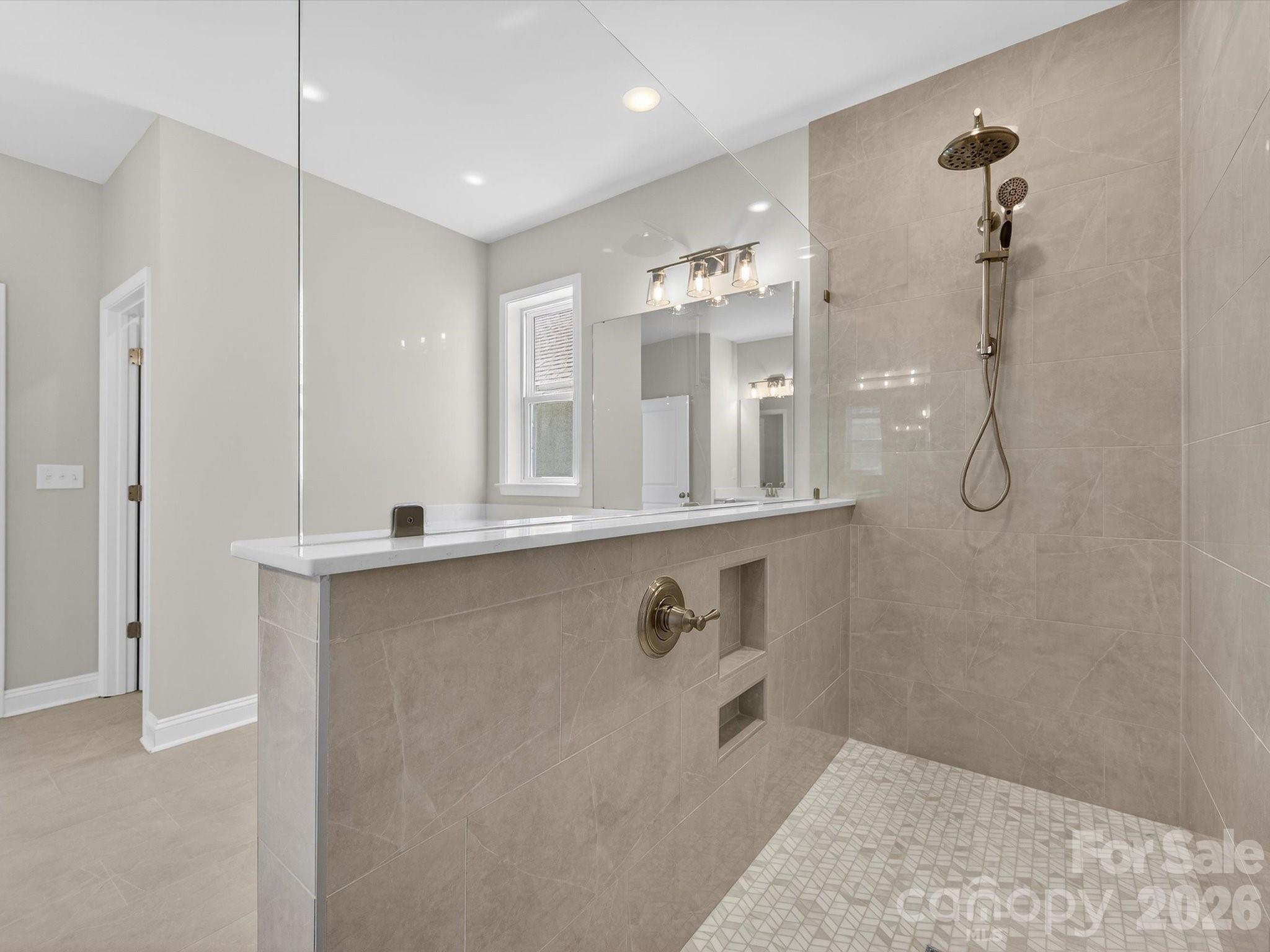 11217 Shreveport Drive — Huntersville