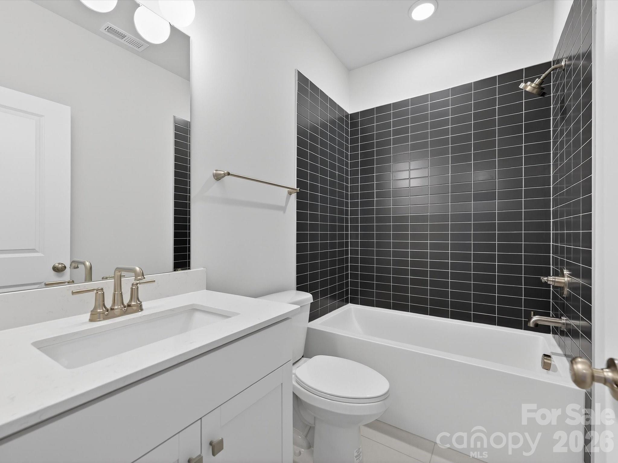 11217 Shreveport Drive — Huntersville