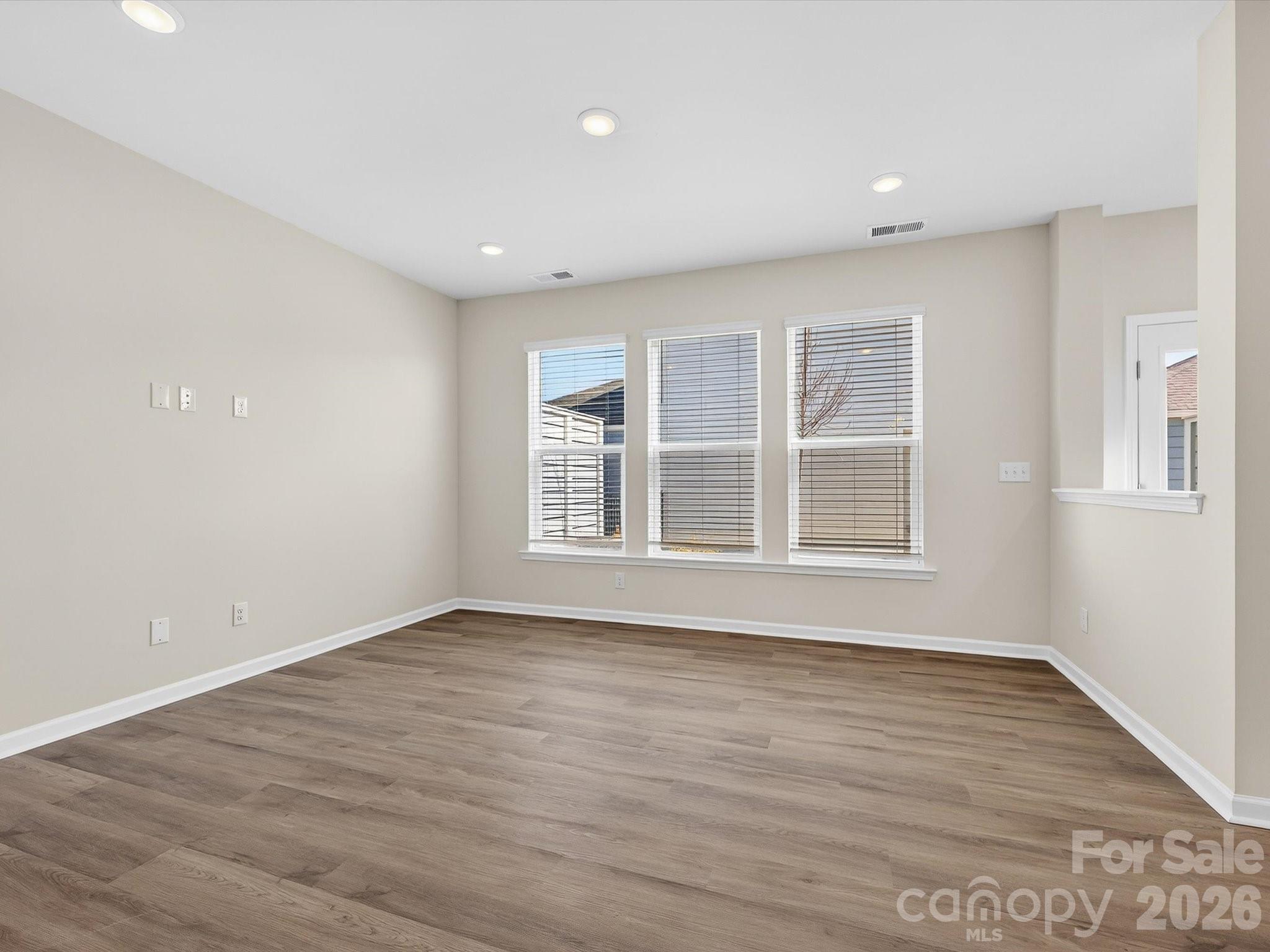10132 Mamillion Drive — Huntersville