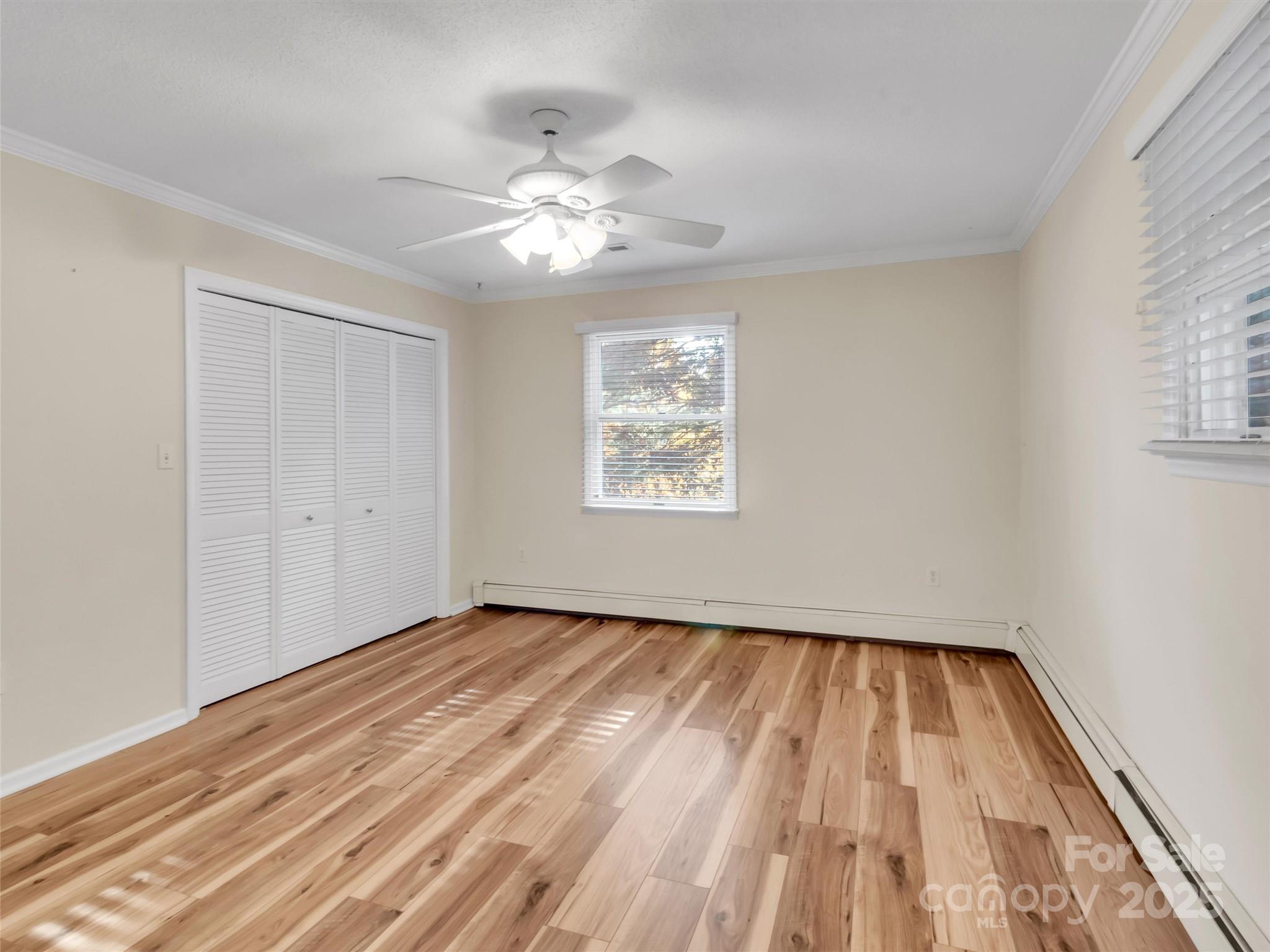 930 Scenic Circle — Waynesville