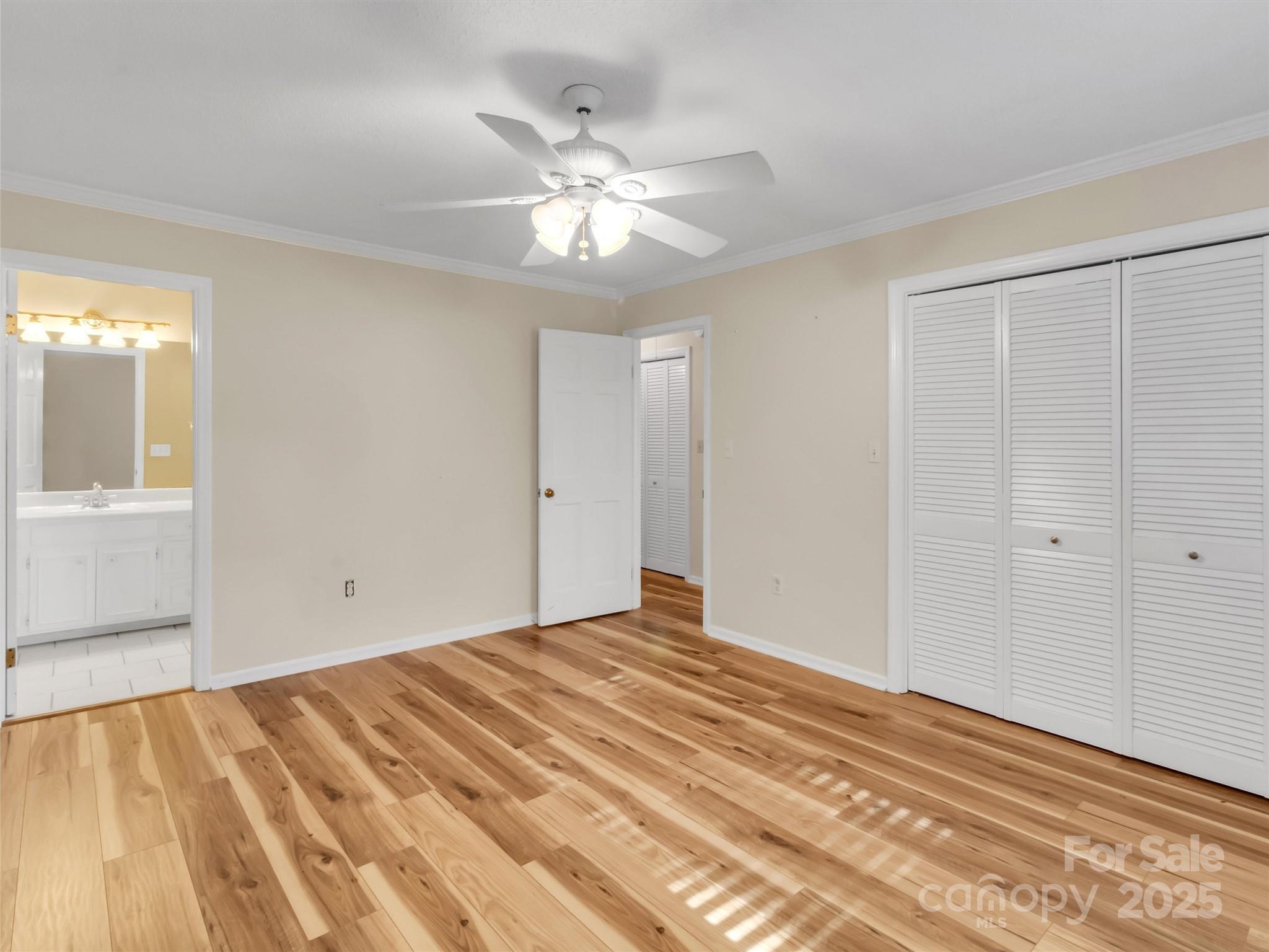 930 Scenic Circle — Waynesville