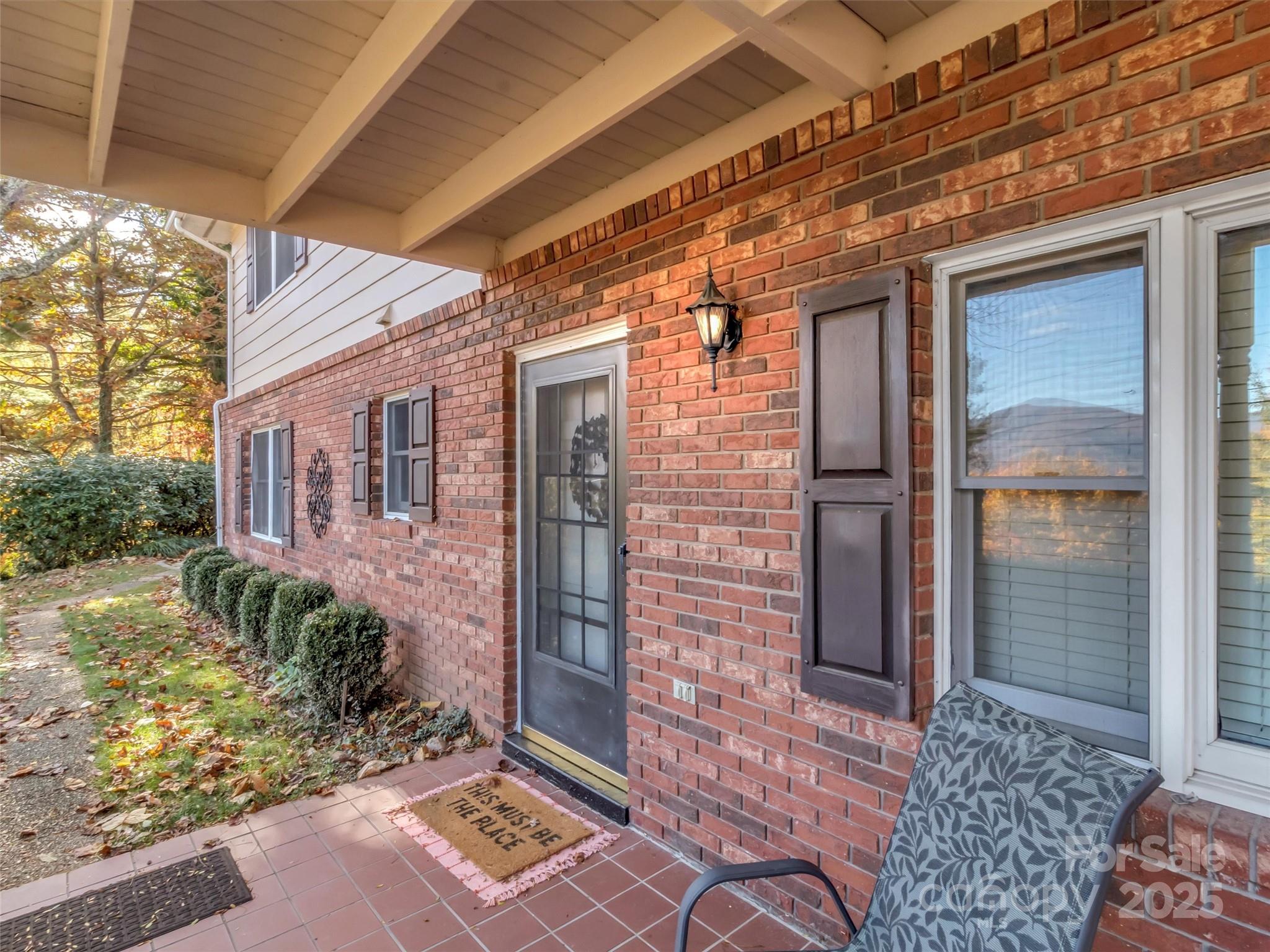 930 Scenic Circle — Waynesville