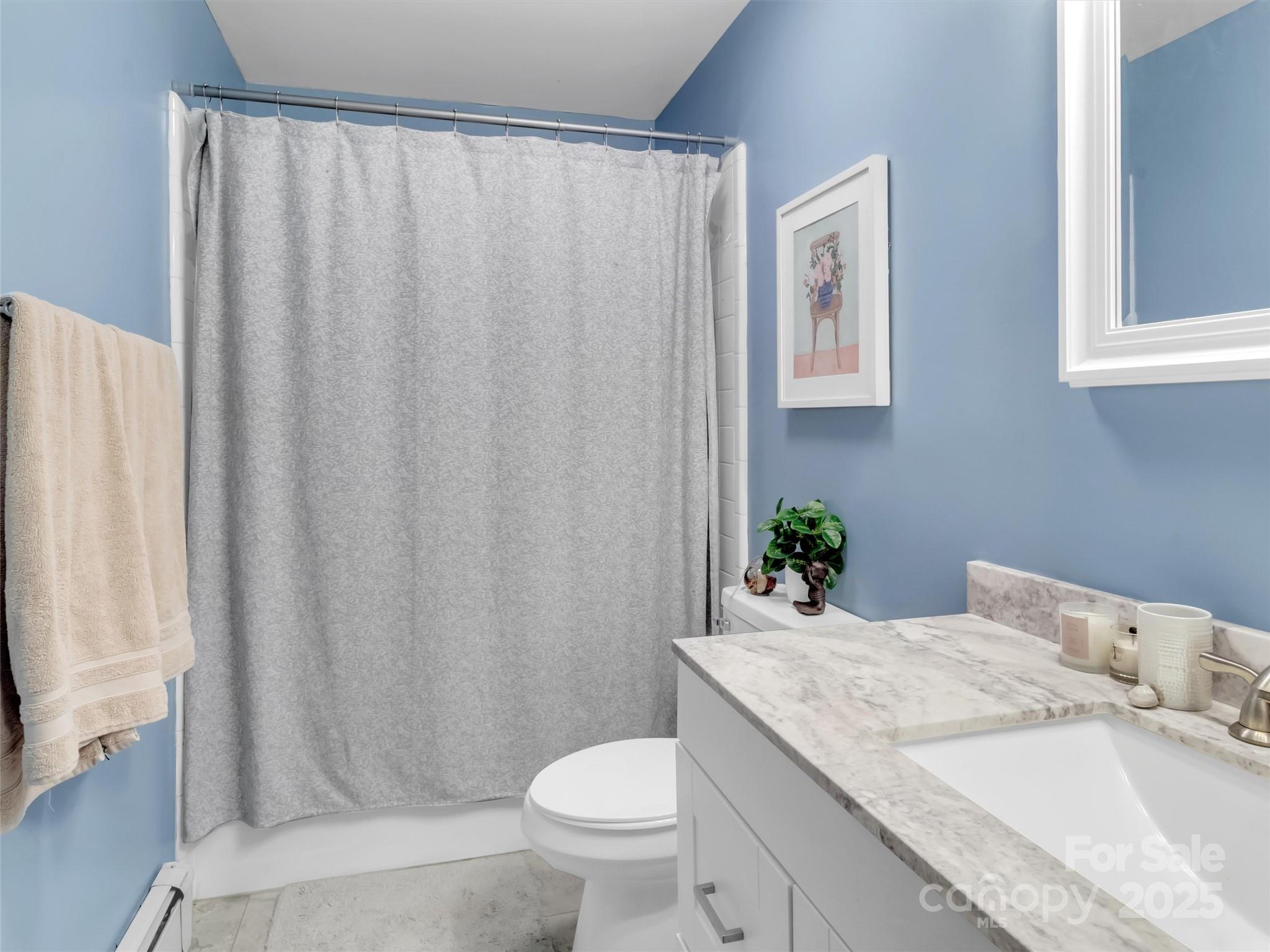 930 Scenic Circle — Waynesville