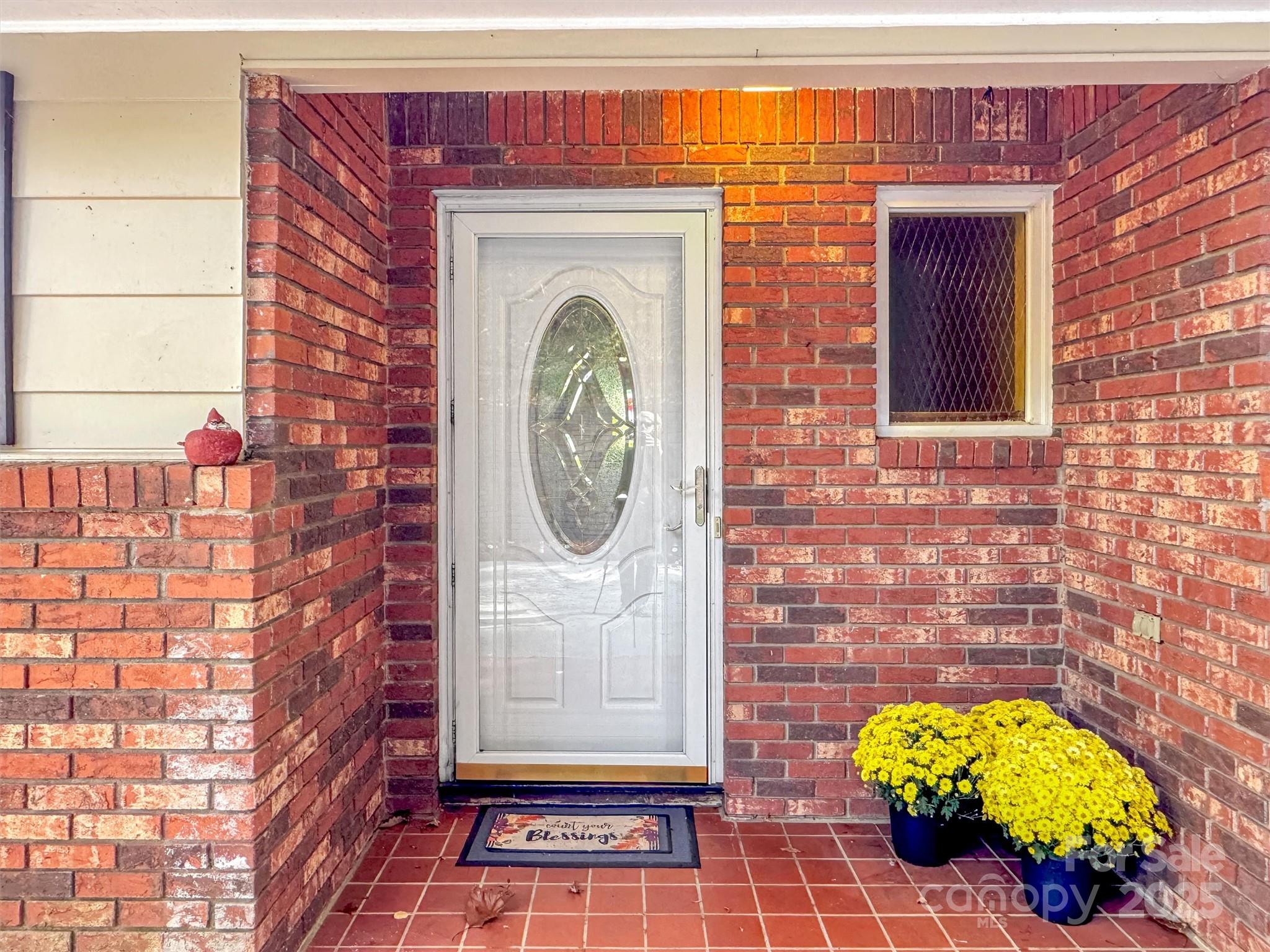 930 Scenic Circle — Waynesville