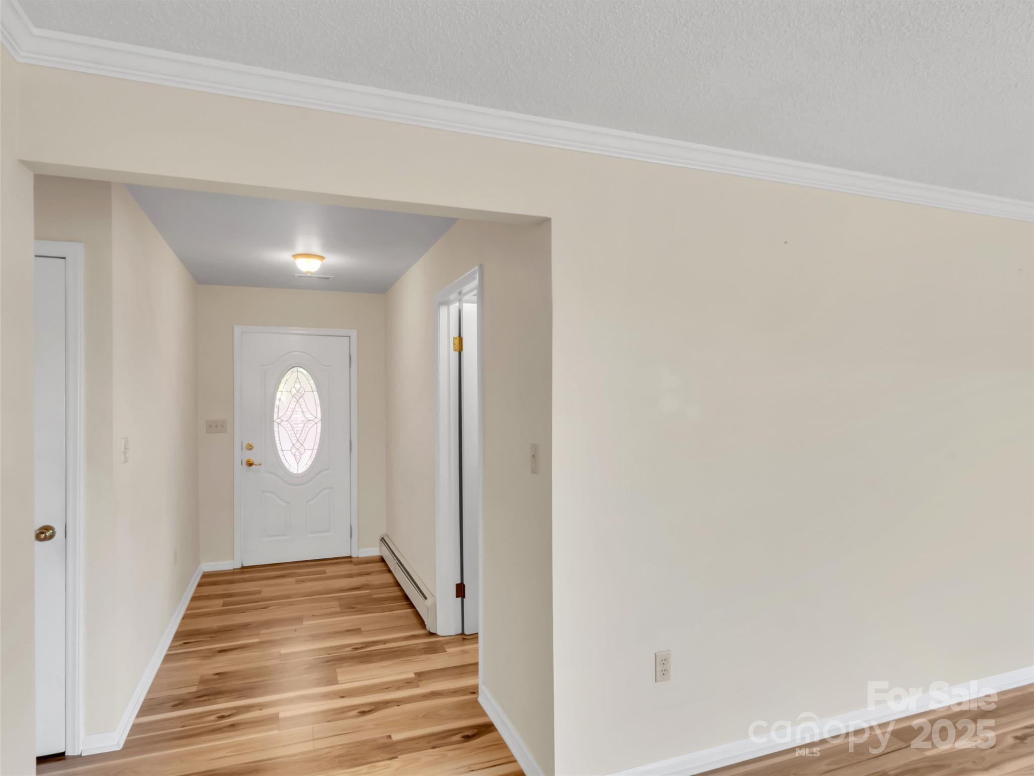 930 Scenic Circle — Waynesville