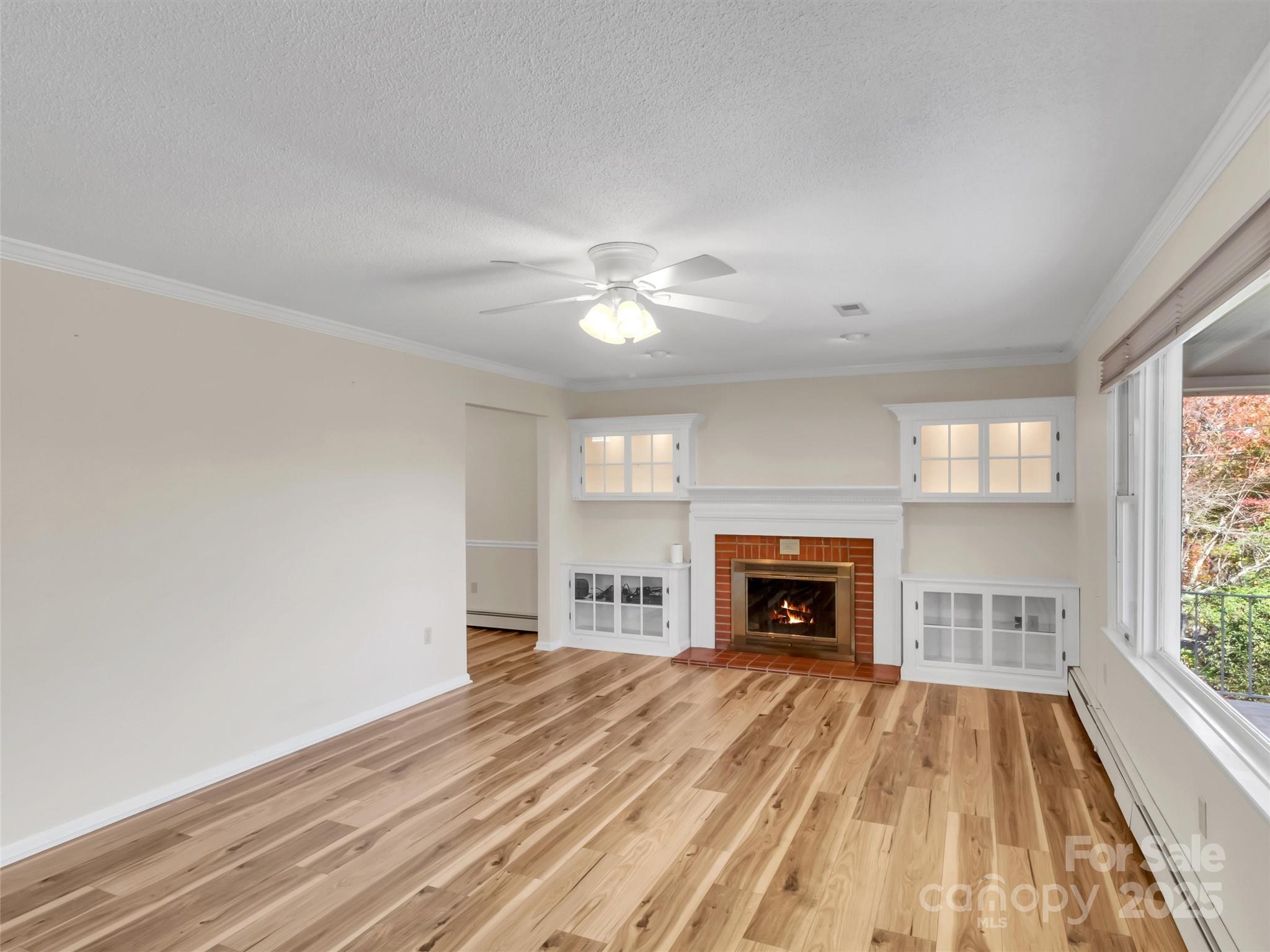 930 Scenic Circle — Waynesville