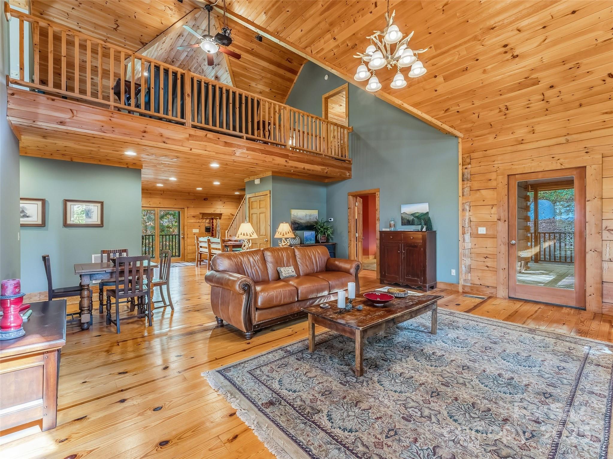 167 Mountain Vista Drive — Saluda