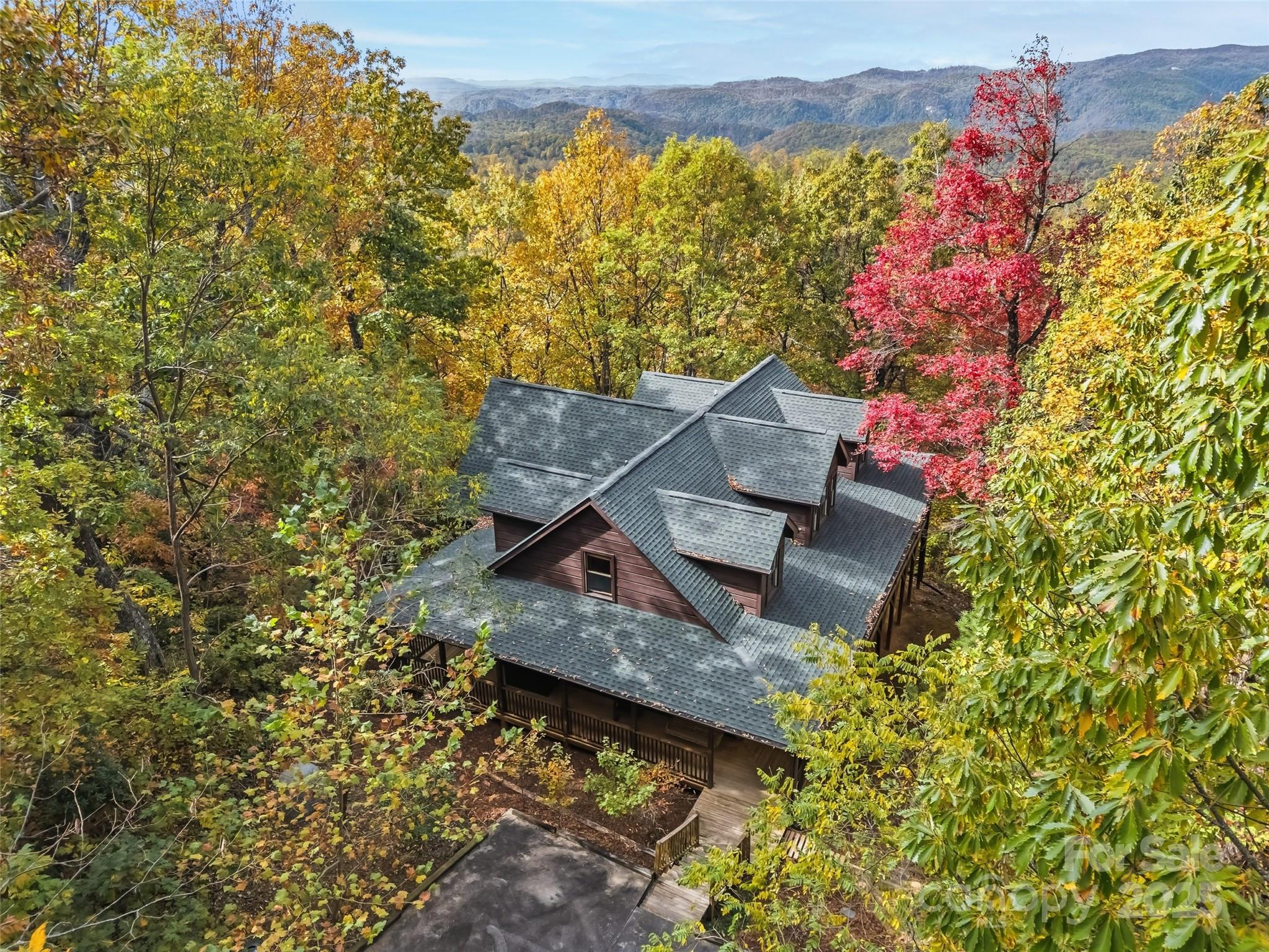 167 Mountain Vista Drive — Saluda