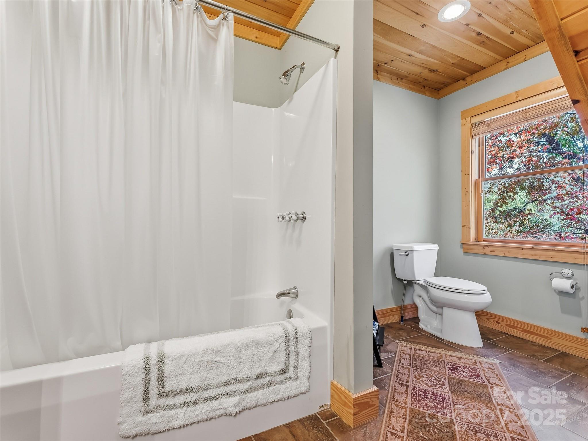 167 Mountain Vista Drive — Saluda