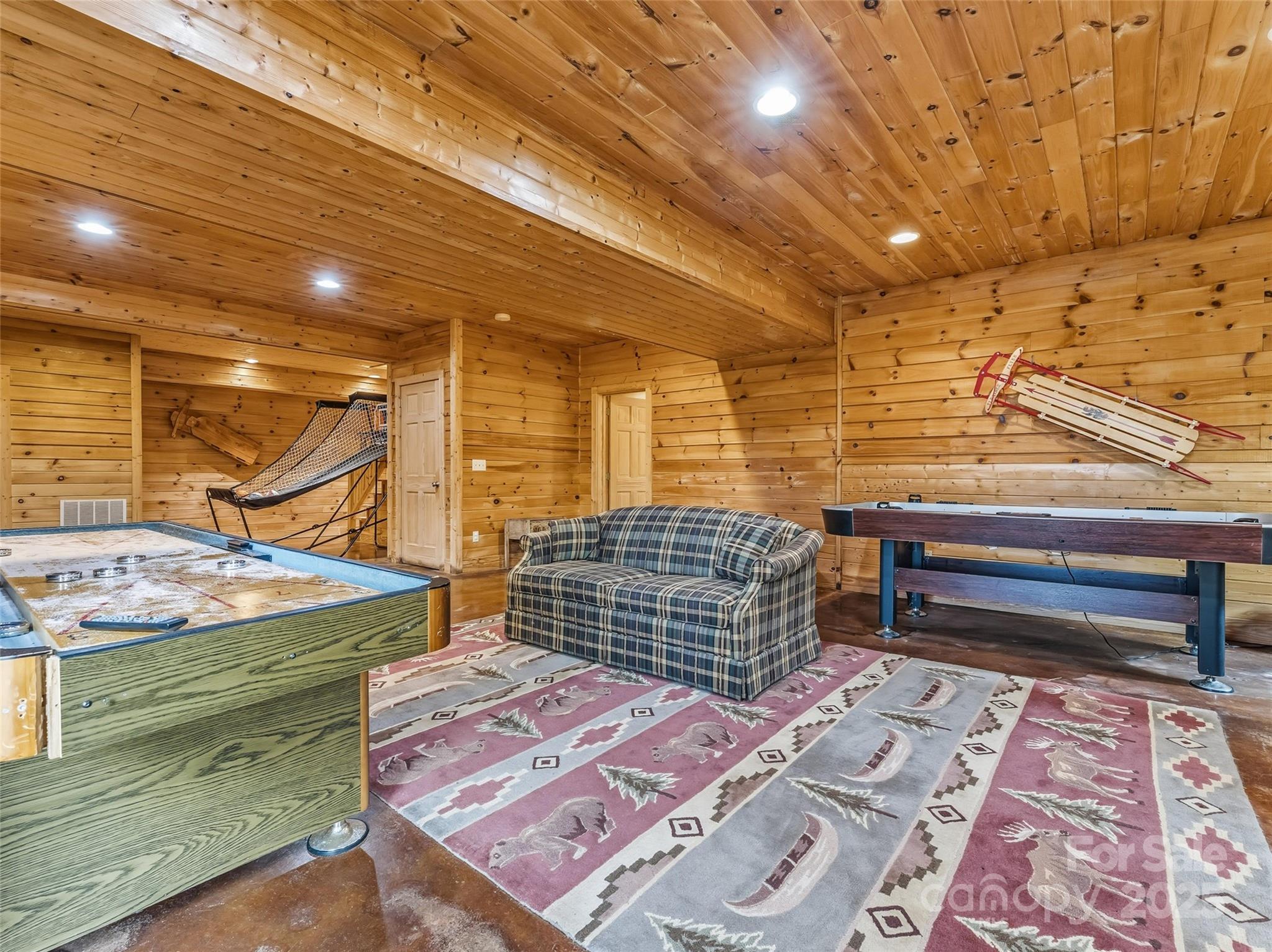 167 Mountain Vista Drive — Saluda