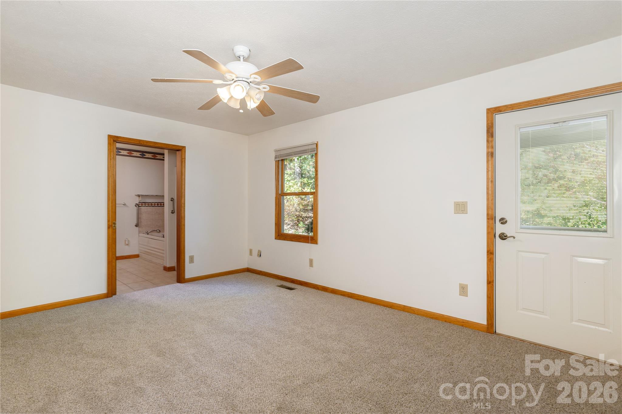 1510 Chestnut Gap Road — Hendersonville