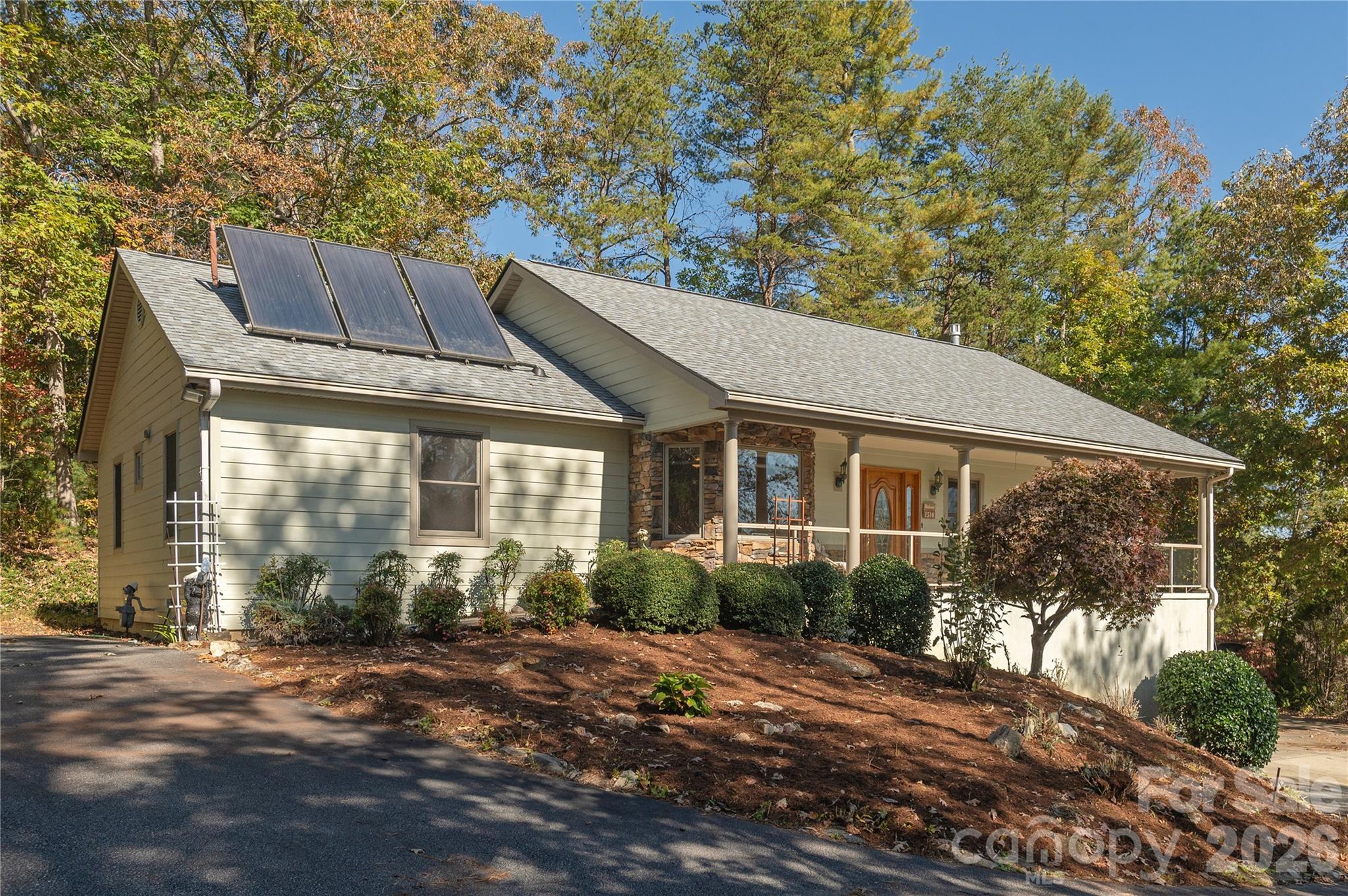 1510 Chestnut Gap Road — Hendersonville