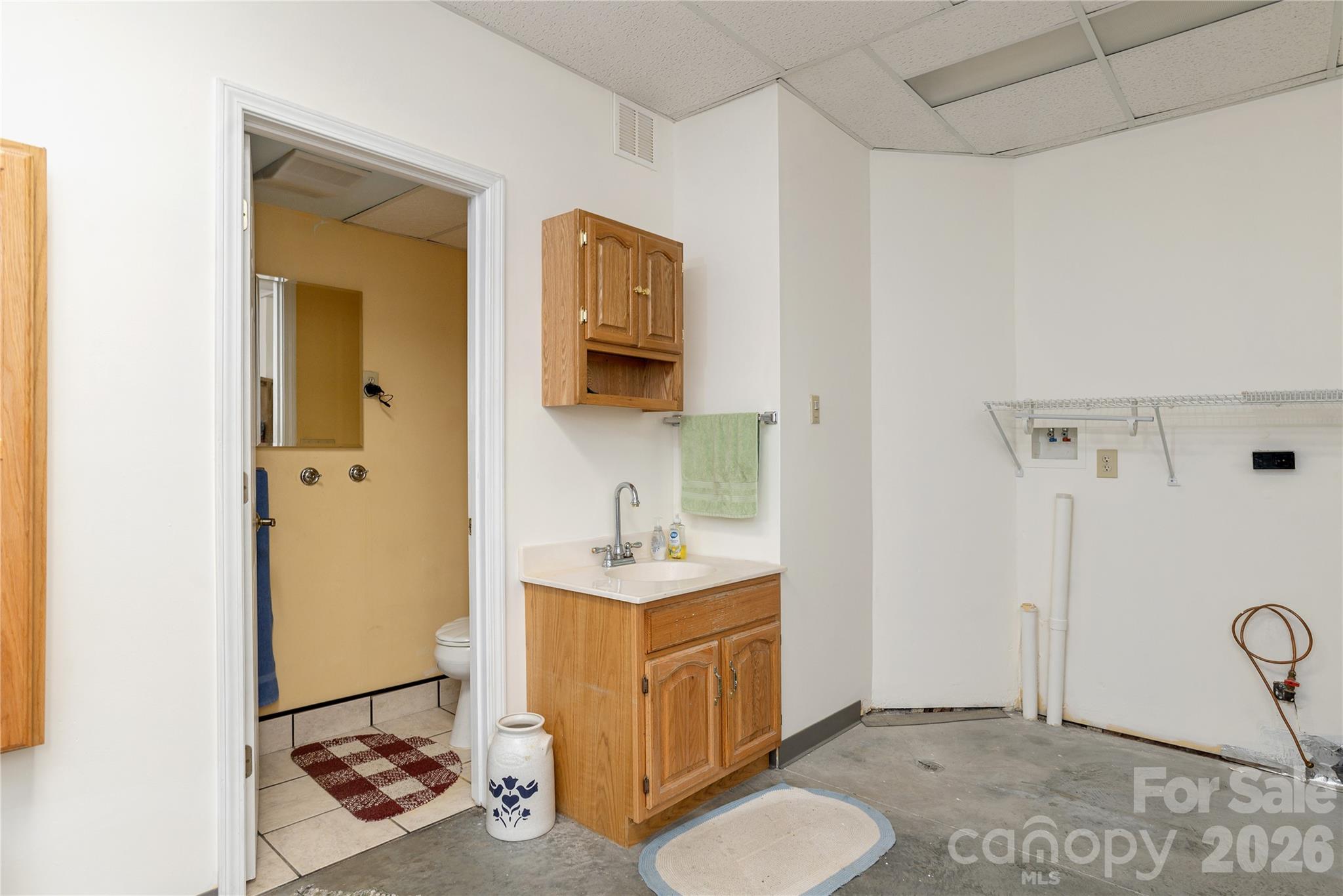 1510 Chestnut Gap Road — Hendersonville