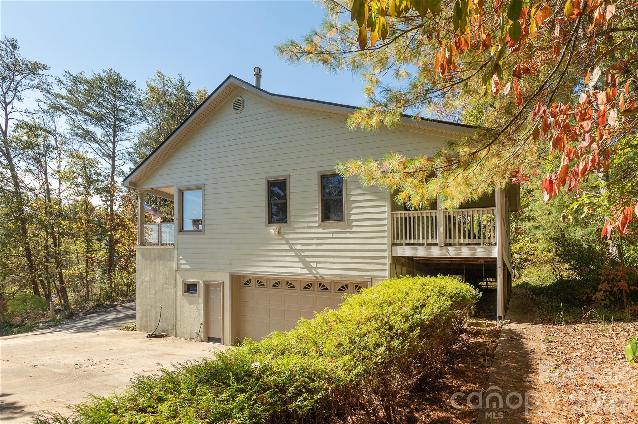 1510 Chestnut Gap Road — Hendersonville