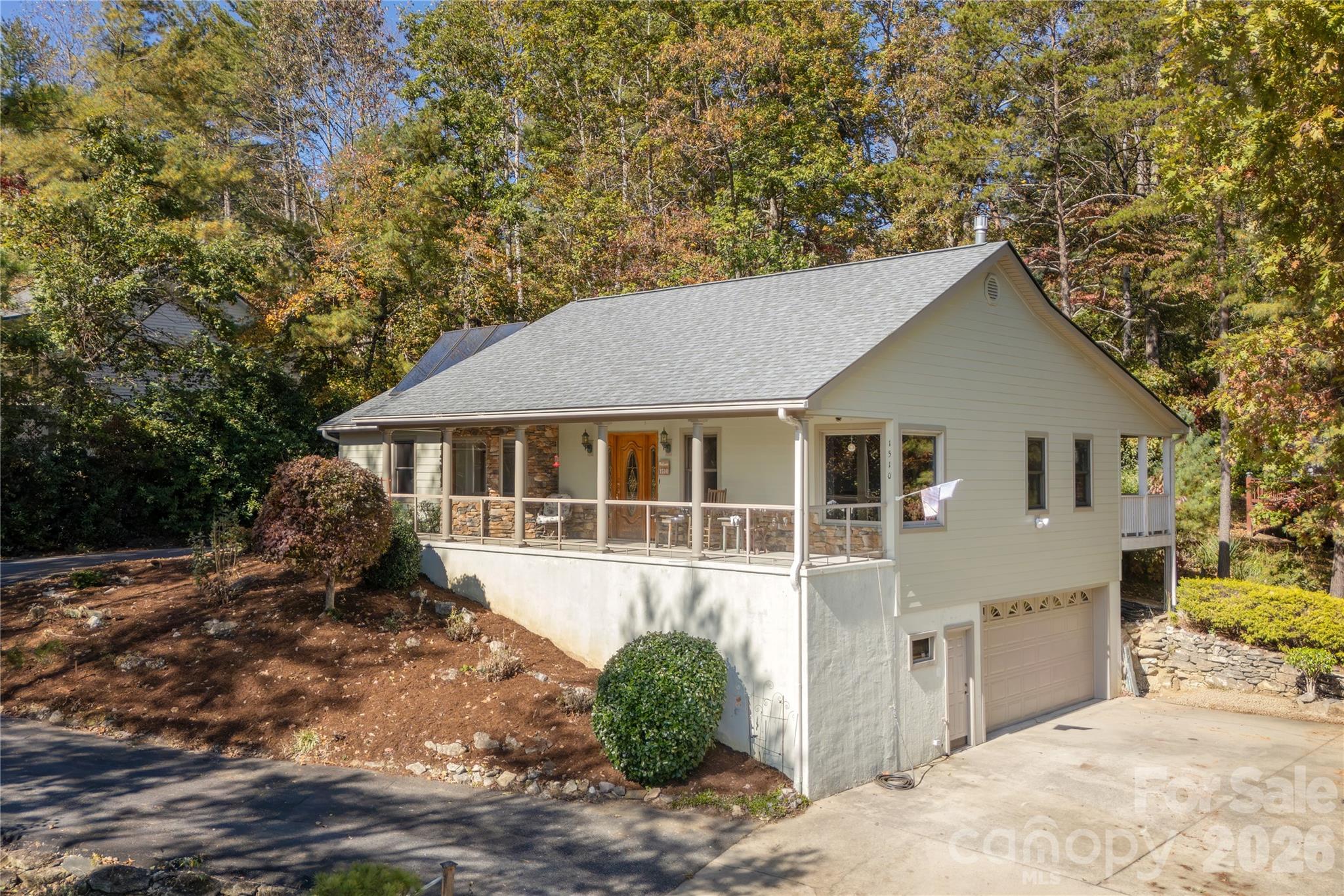 1510 Chestnut Gap Road — Hendersonville