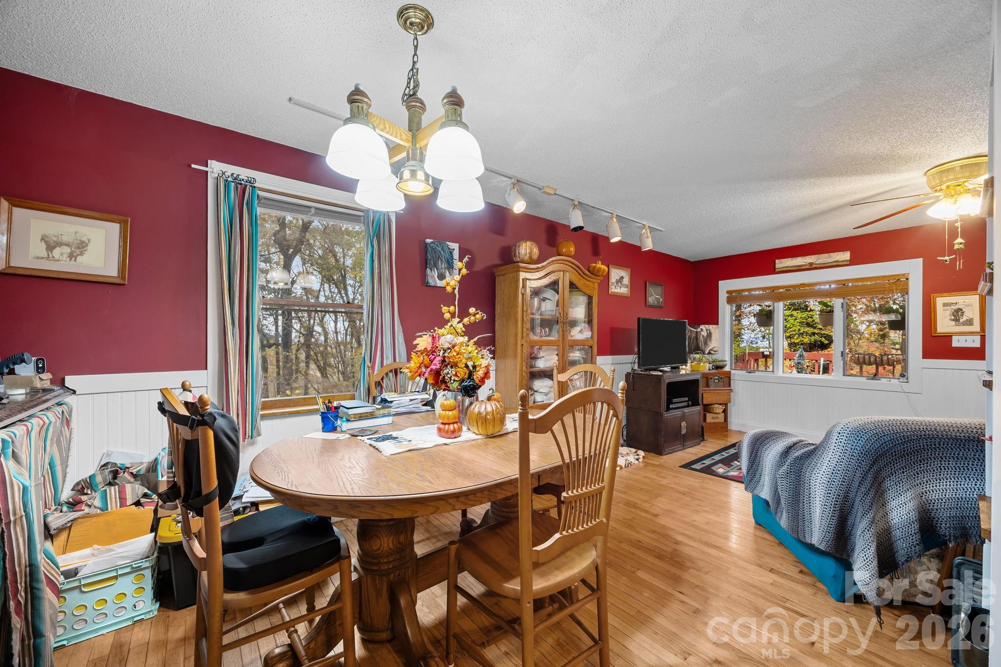 3114 New Leicester Highway — Leicester