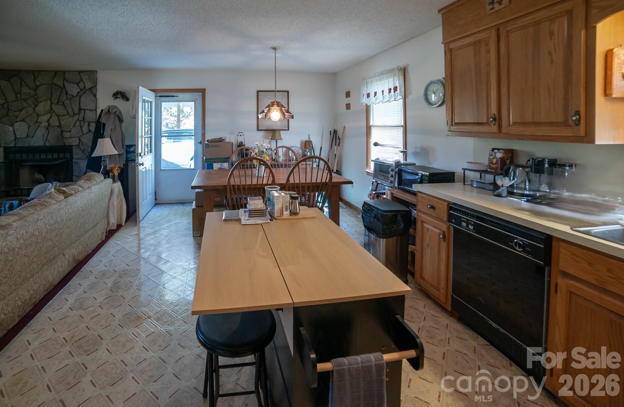 4186 Horseshoe Bend Road — Hudson