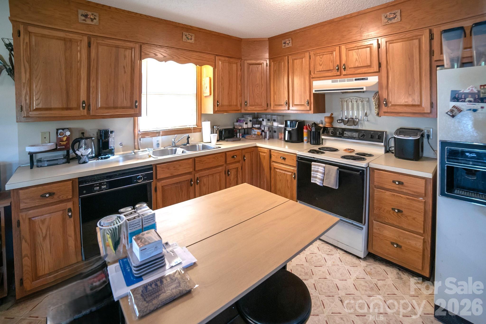 4186 Horseshoe Bend Road — Hudson