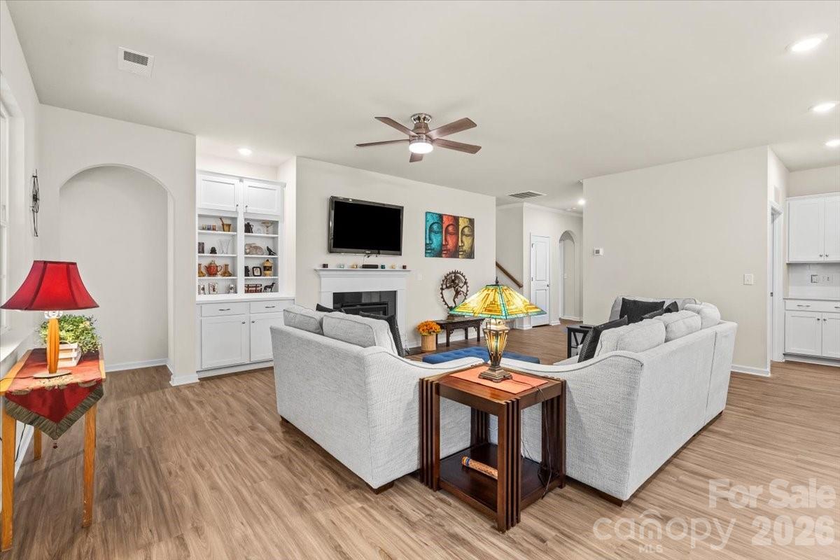 3130 Windhaven Lane — Tega Cay