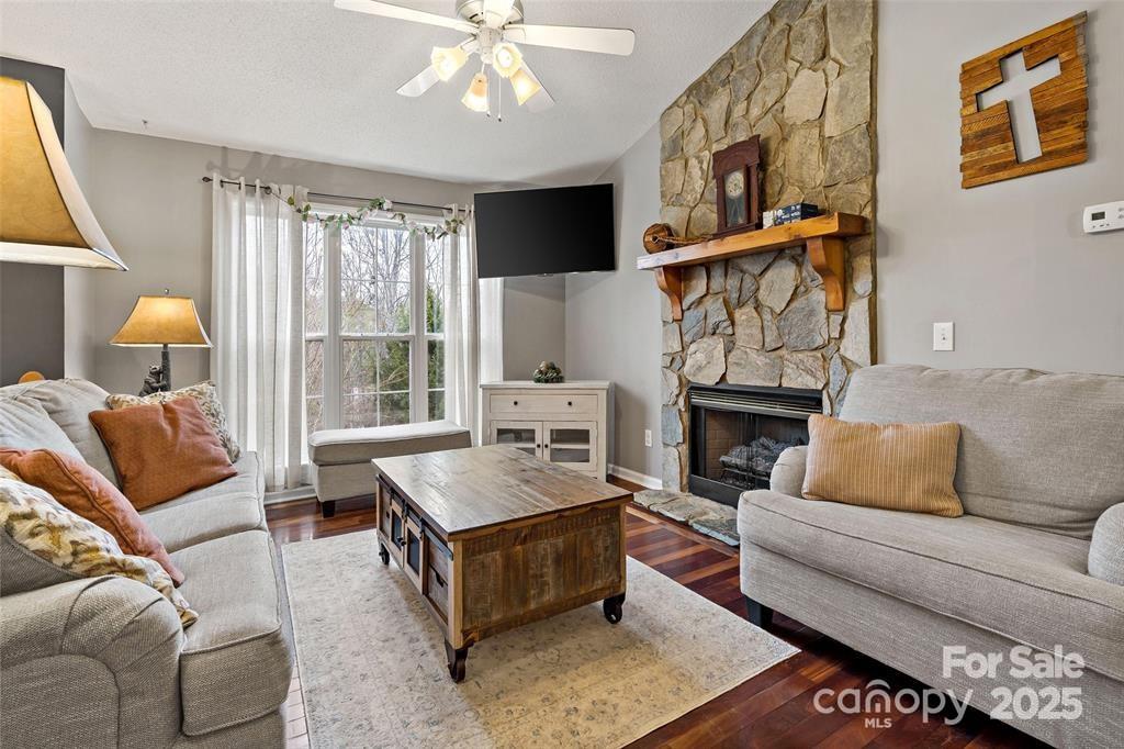 2691 Laurel Pointe Drive — Morganton