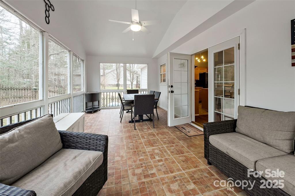 2691 Laurel Pointe Drive — Morganton