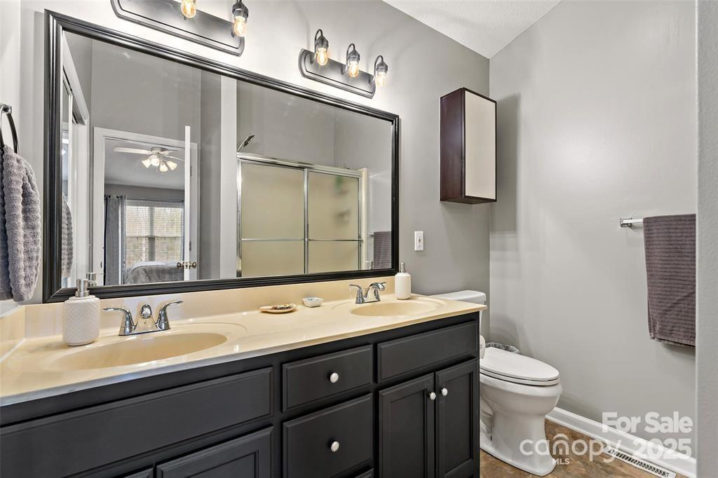 2691 Laurel Pointe Drive — Morganton