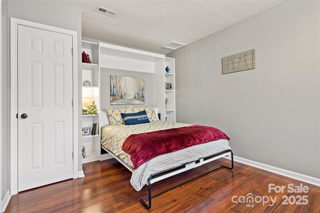2691 Laurel Pointe Drive — Morganton