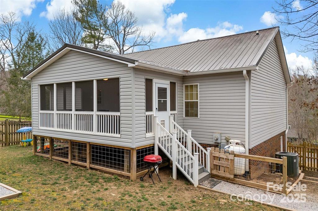 2691 Laurel Pointe Drive — Morganton