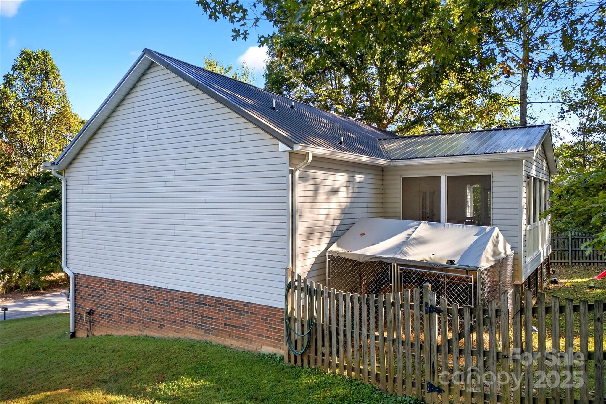 2691 Laurel Pointe Drive — Morganton