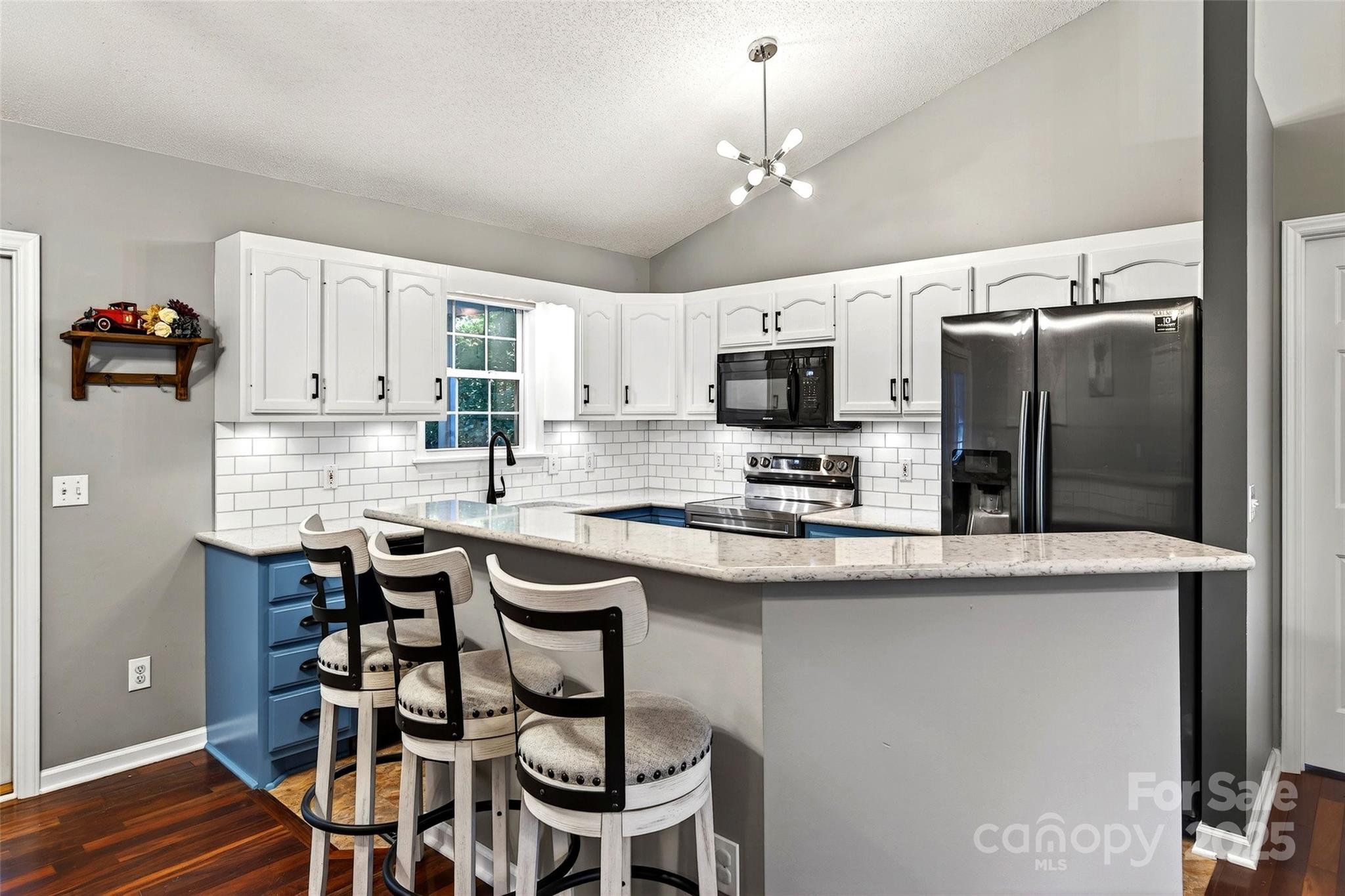 2691 Laurel Pointe Drive — Morganton