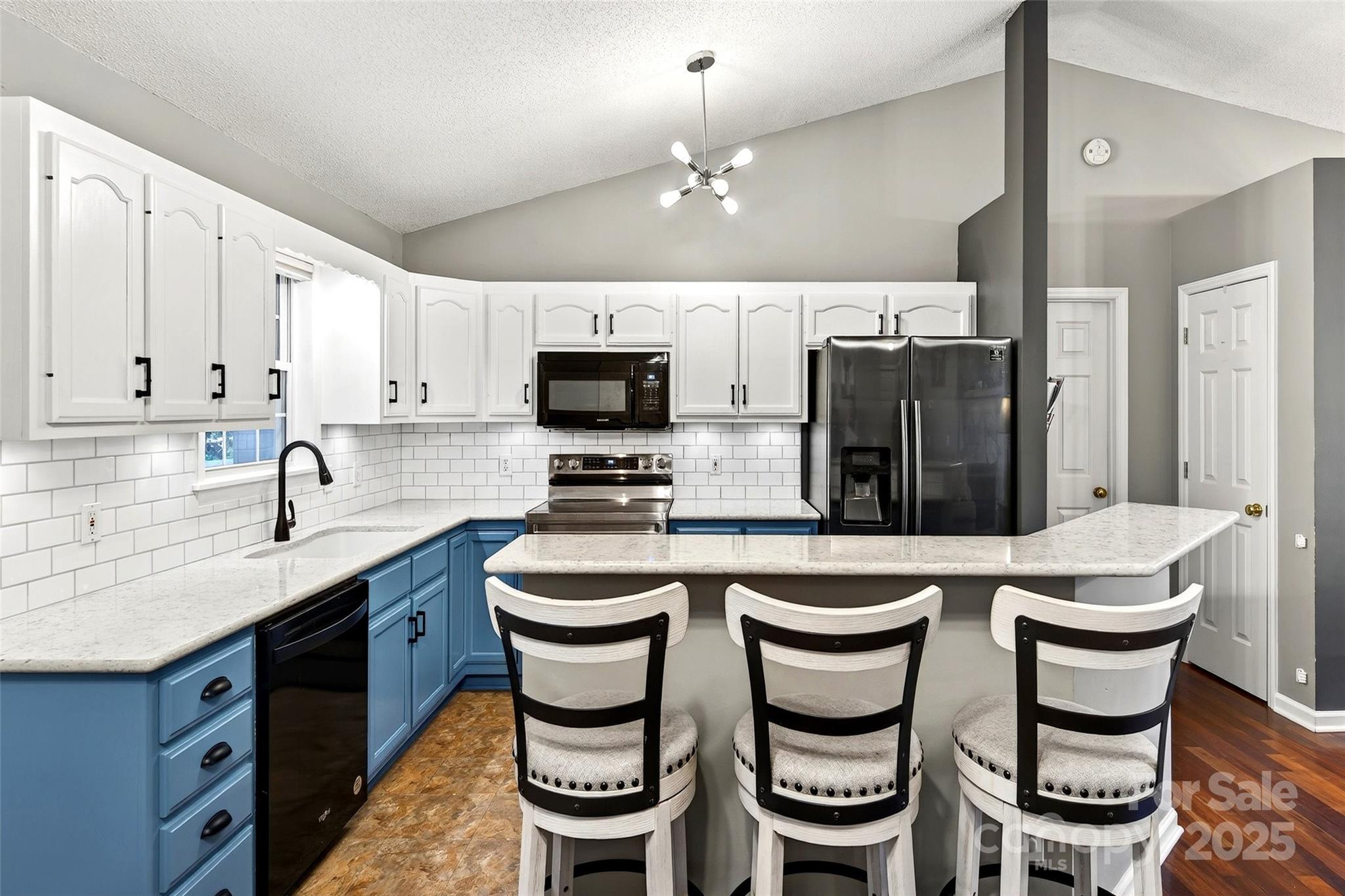 2691 Laurel Pointe Drive — Morganton