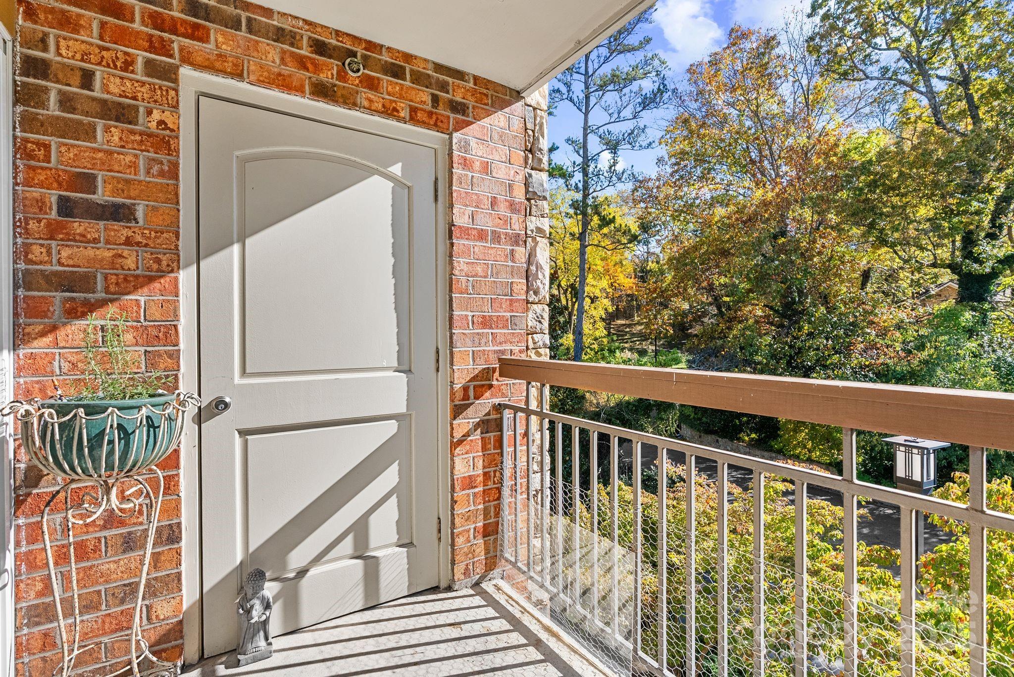 429 Bowling Park Road — Asheville