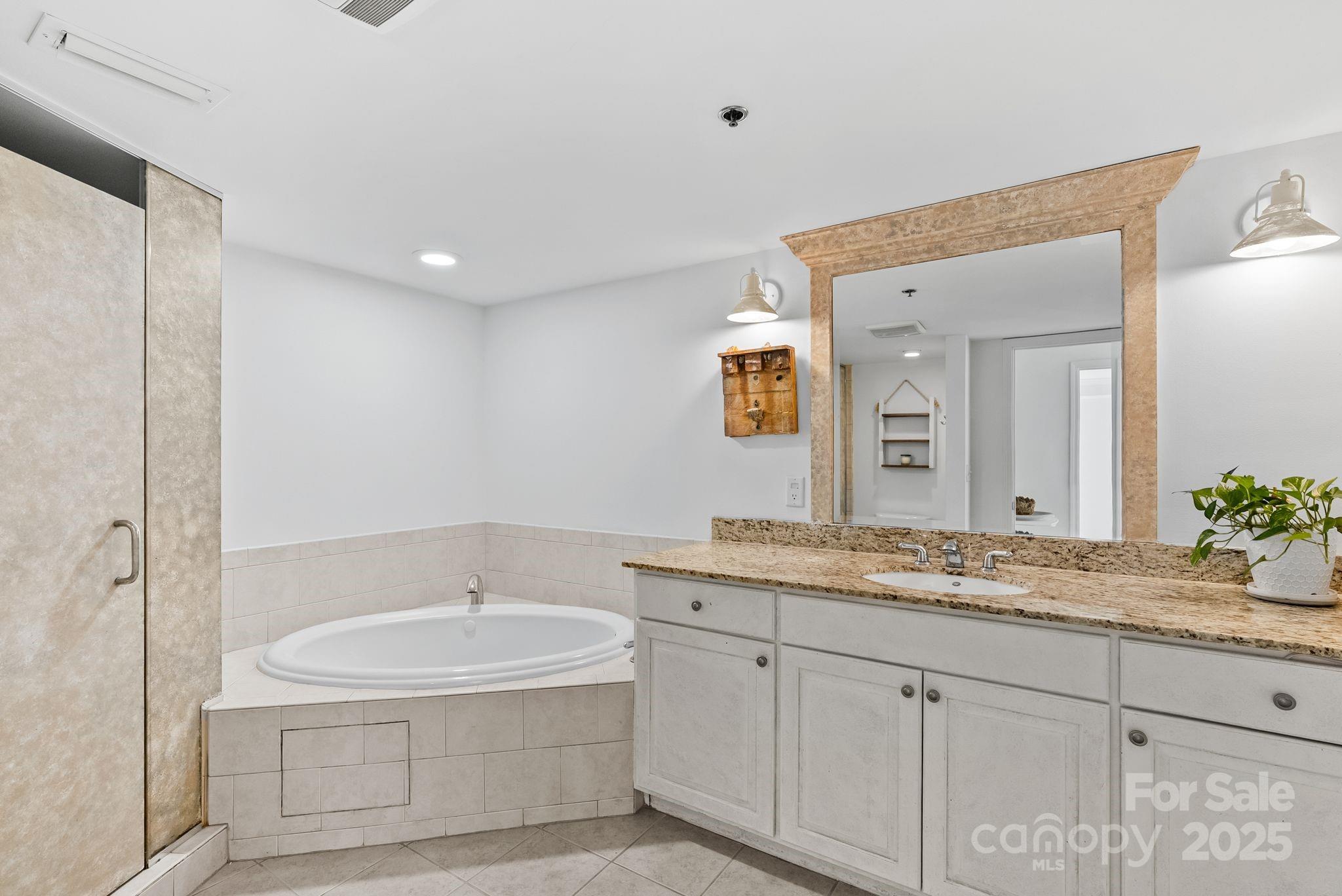 429 Bowling Park Road — Asheville