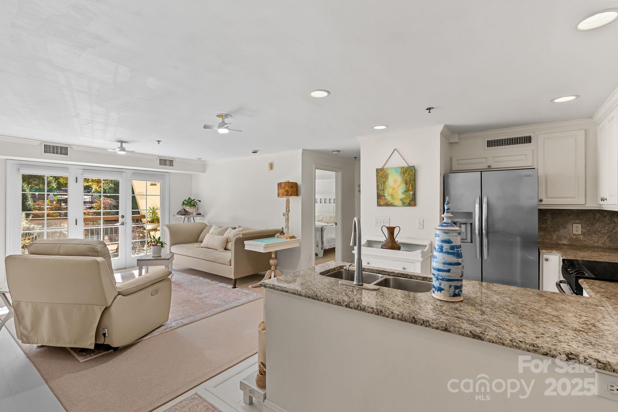 429 Bowling Park Road — Asheville