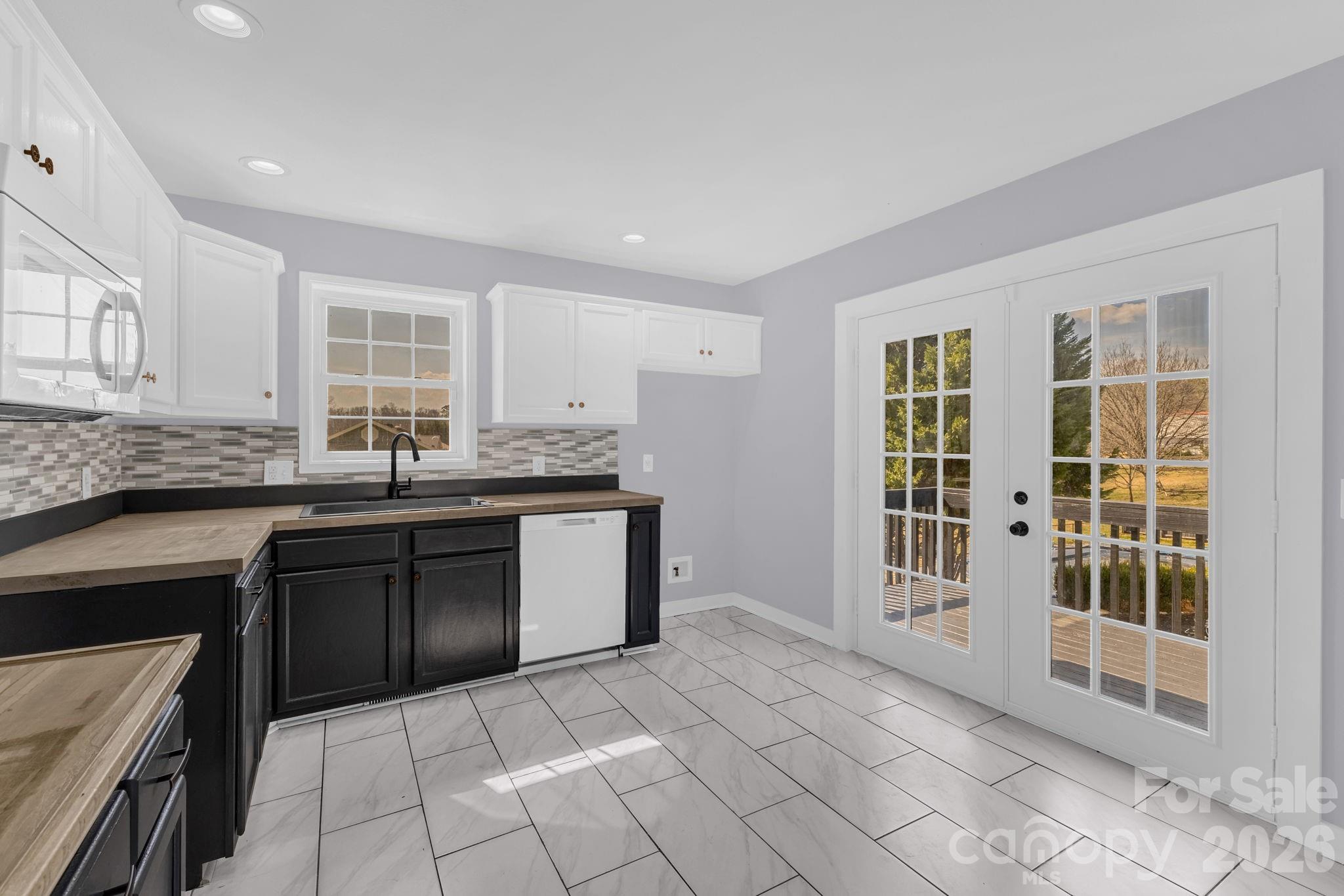 311 N Meadow Drive — Morganton
