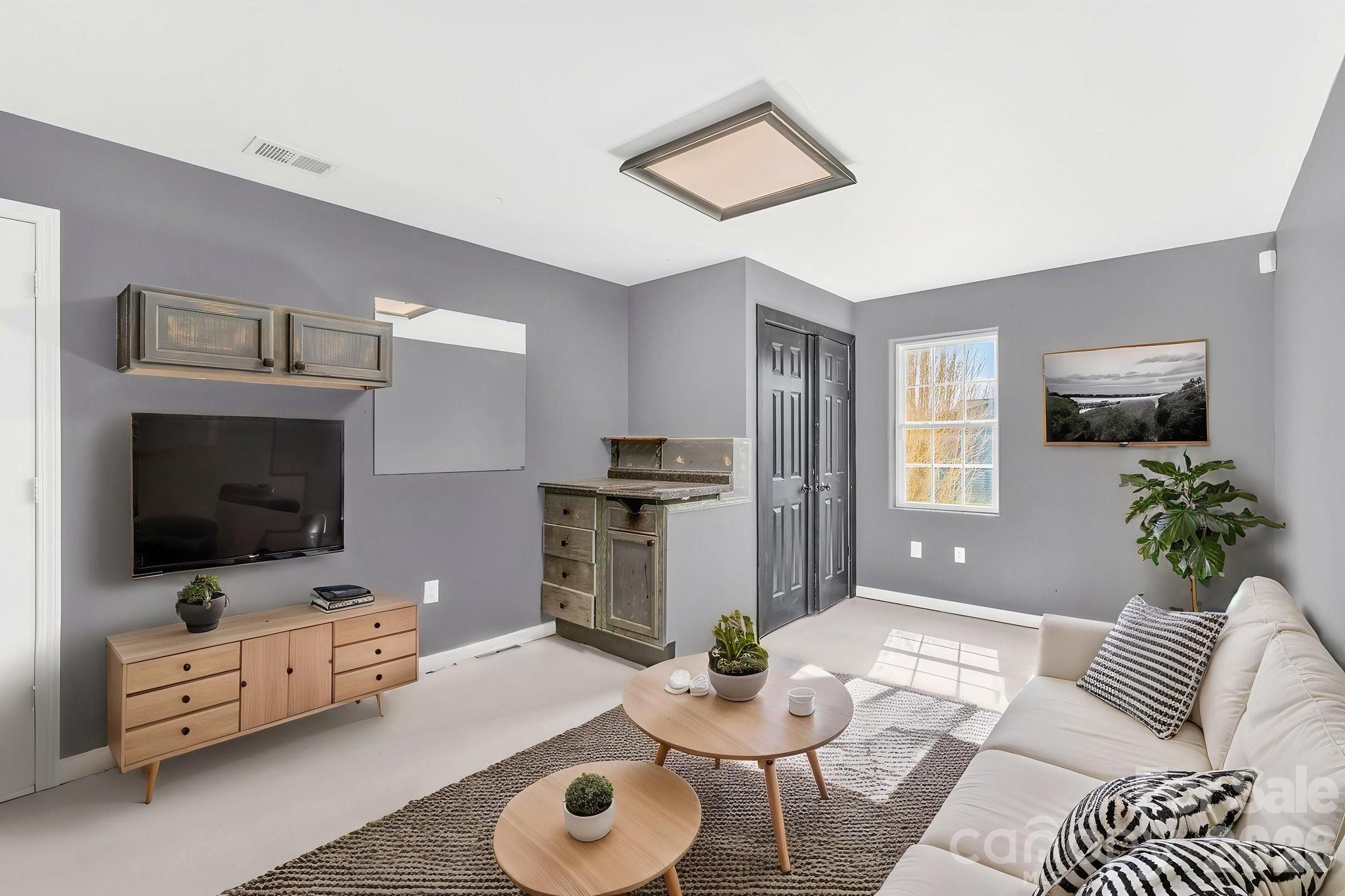 311 N Meadow Drive — Morganton