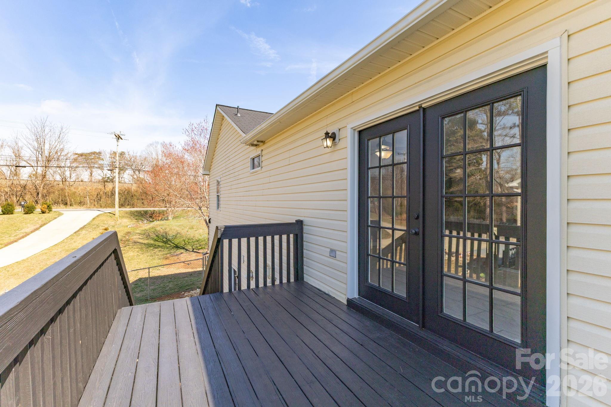 311 N Meadow Drive — Morganton