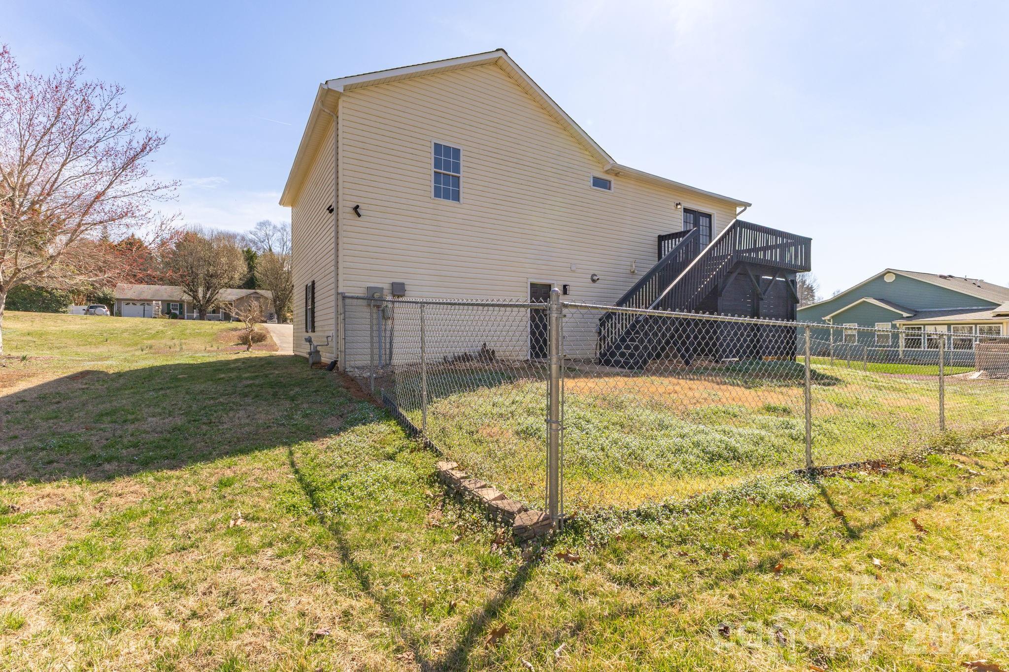 311 N Meadow Drive — Morganton