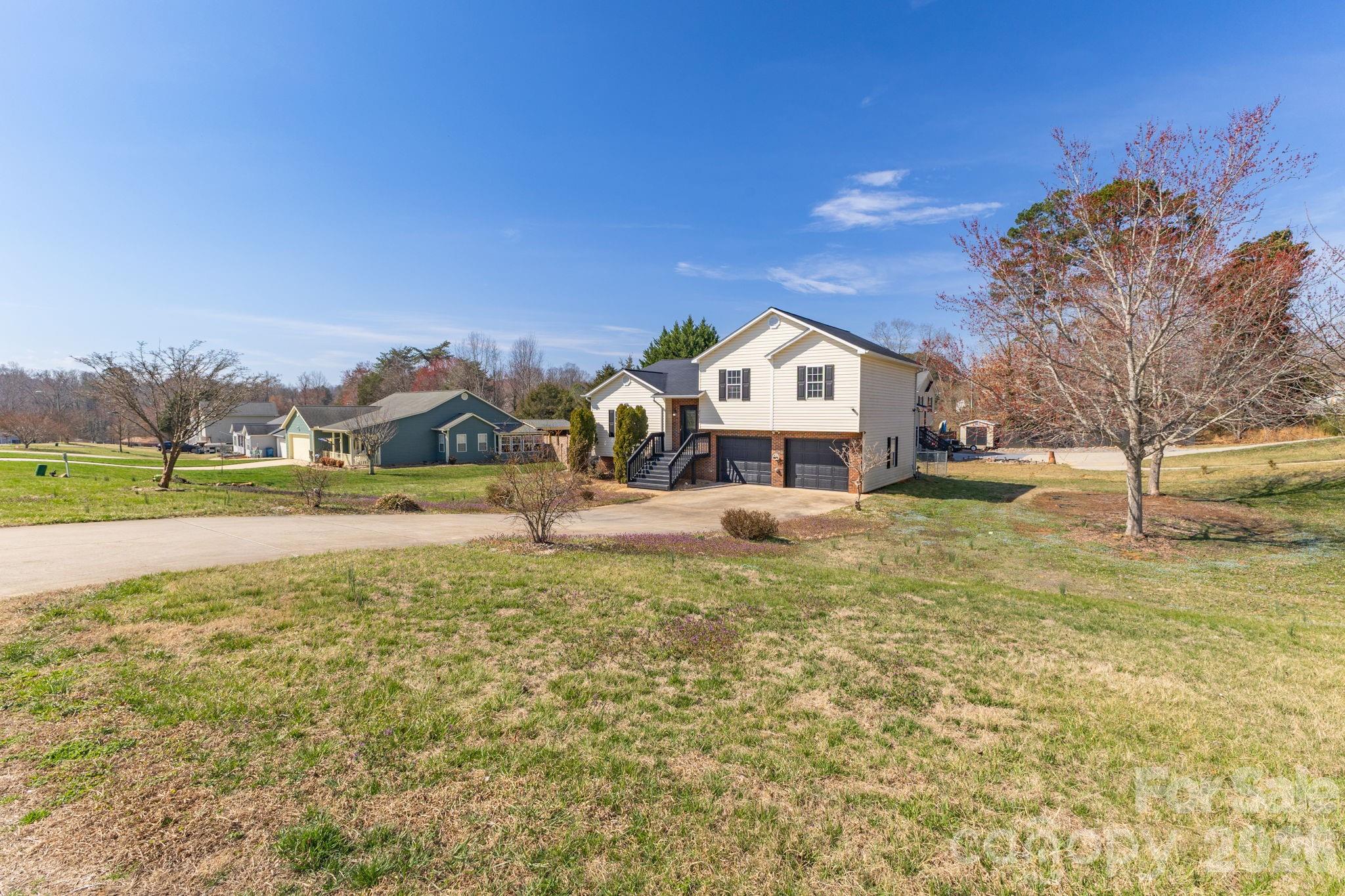311 N Meadow Drive — Morganton