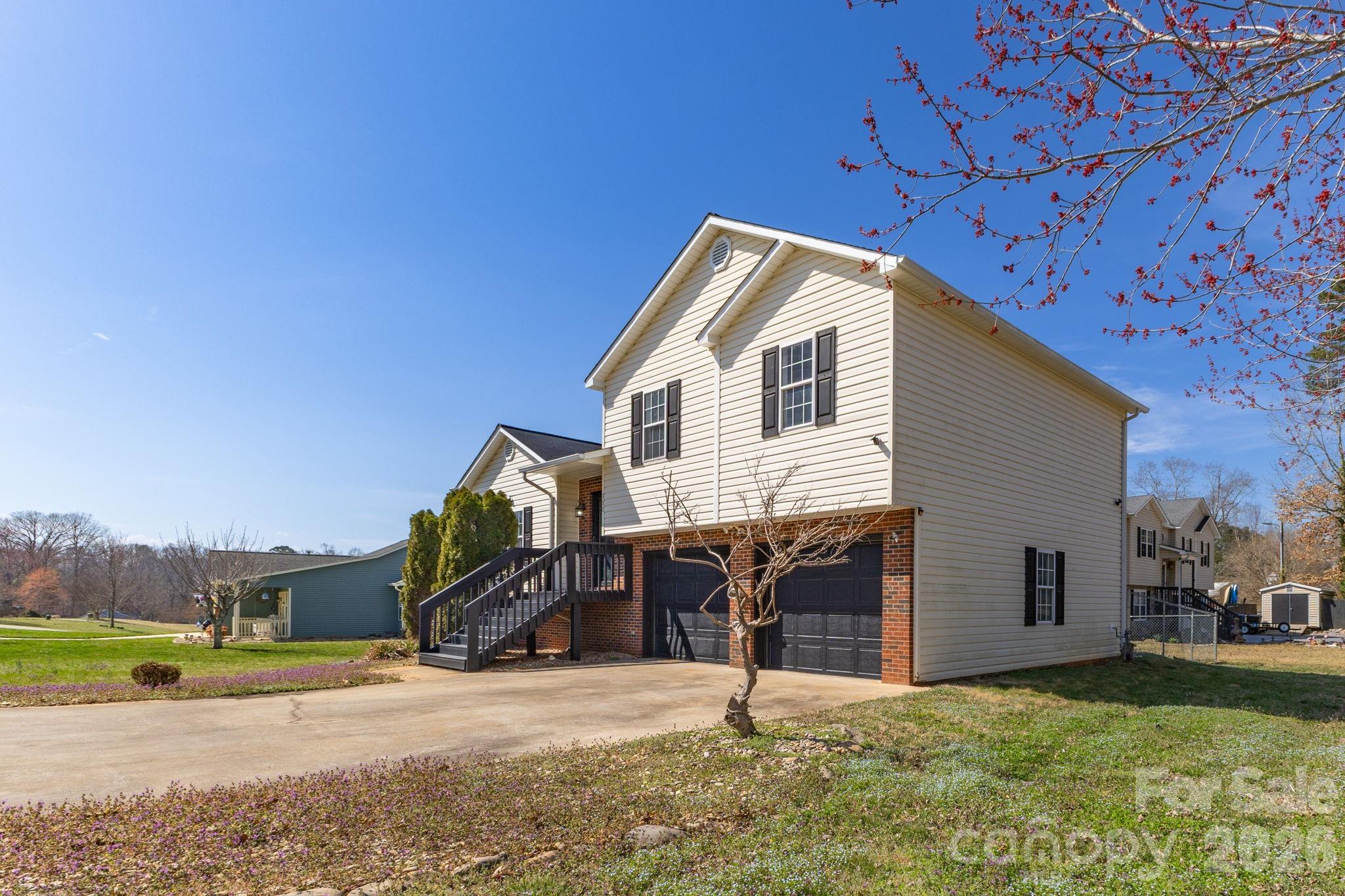 311 N Meadow Drive — Morganton