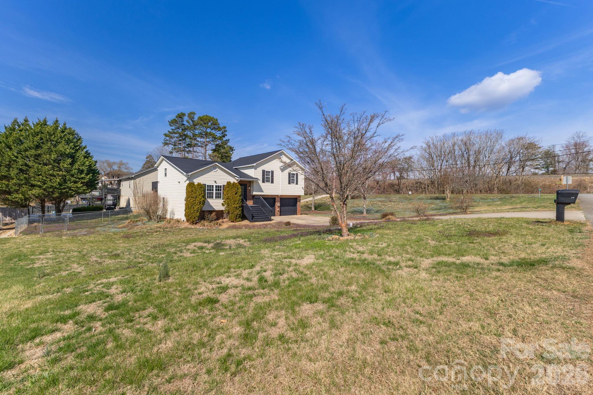 311 N Meadow Drive — Morganton