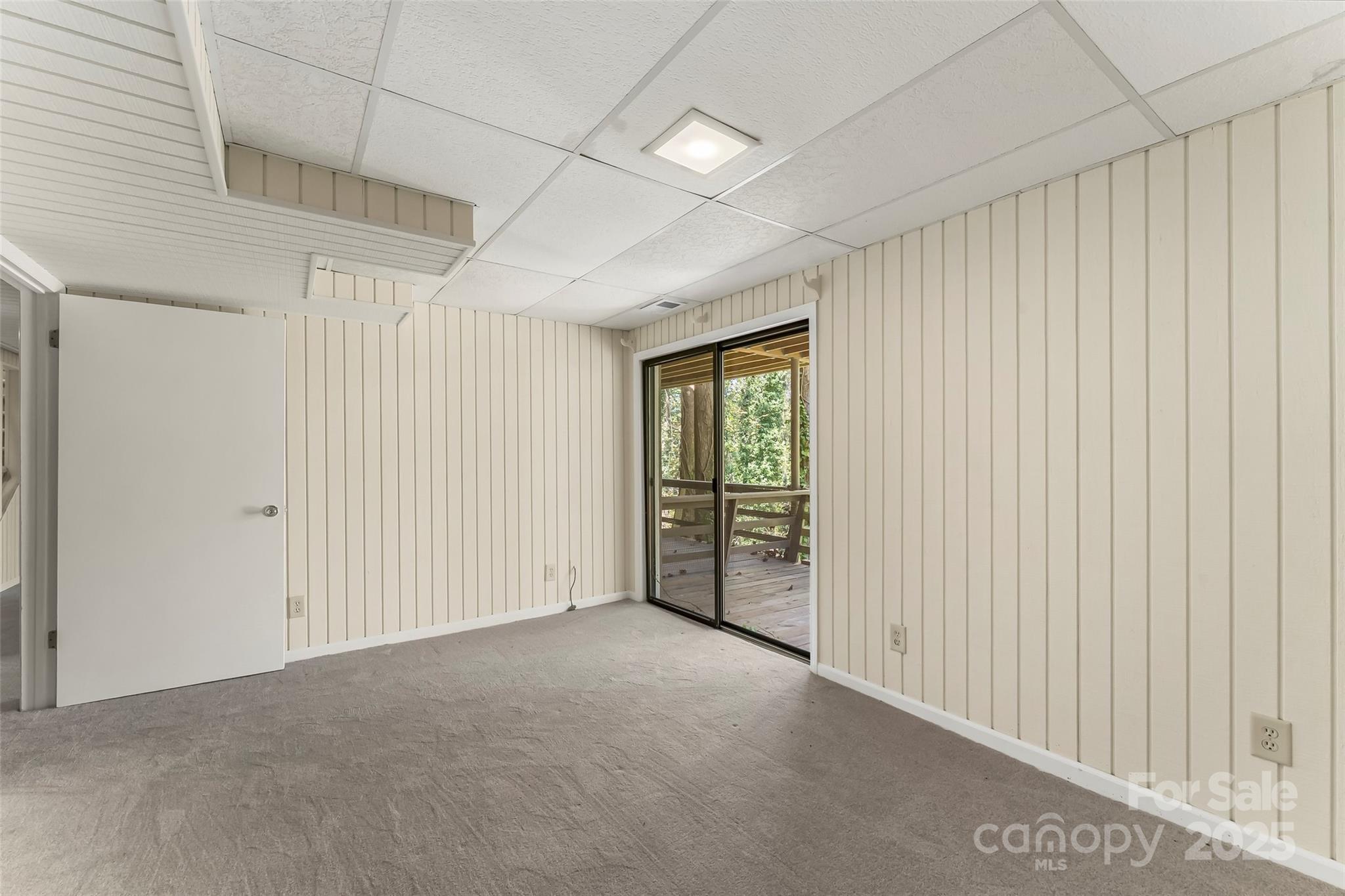 212 Riverside Drive — Morganton