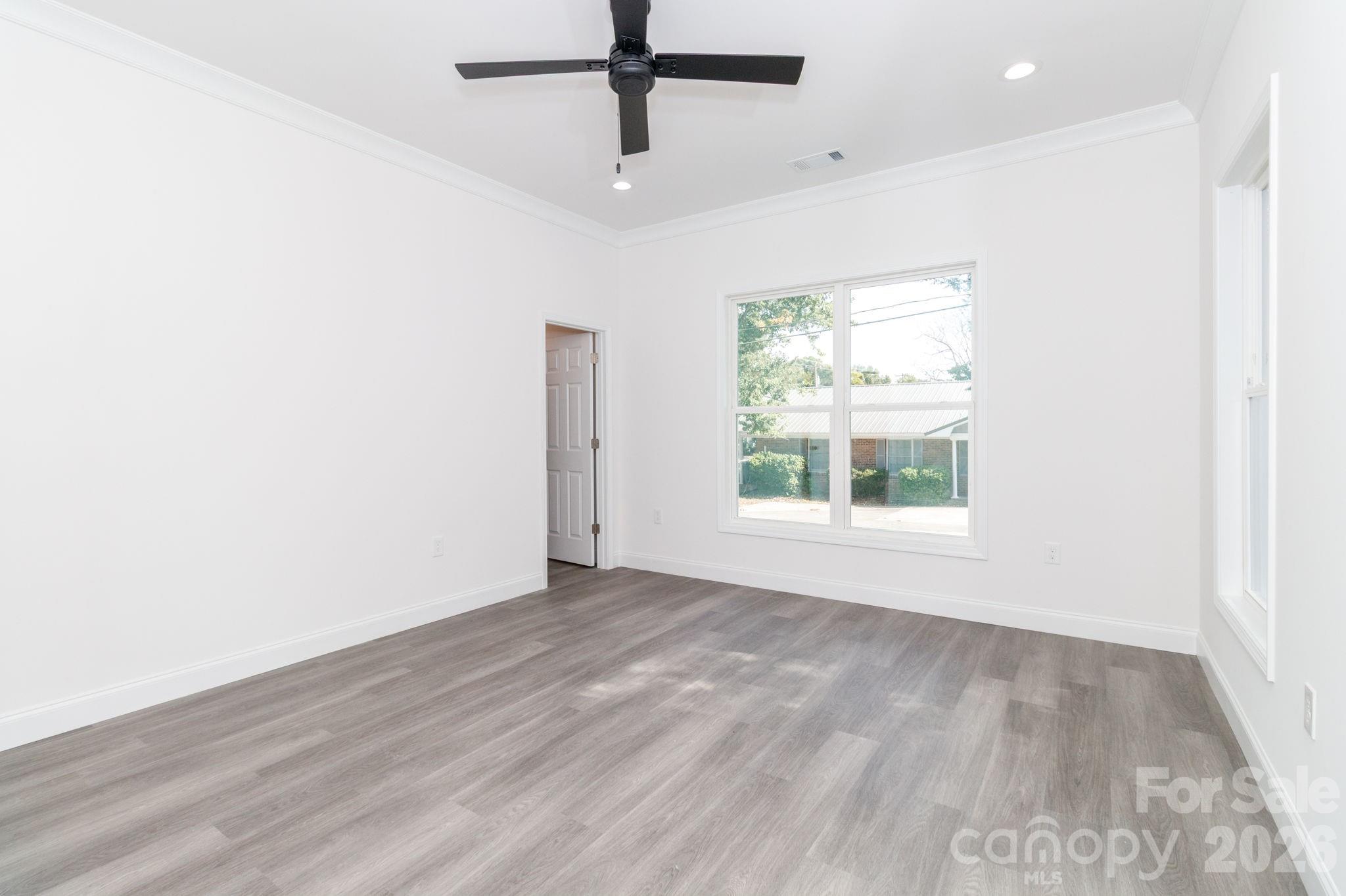 307 E Arch Street — Lancaster