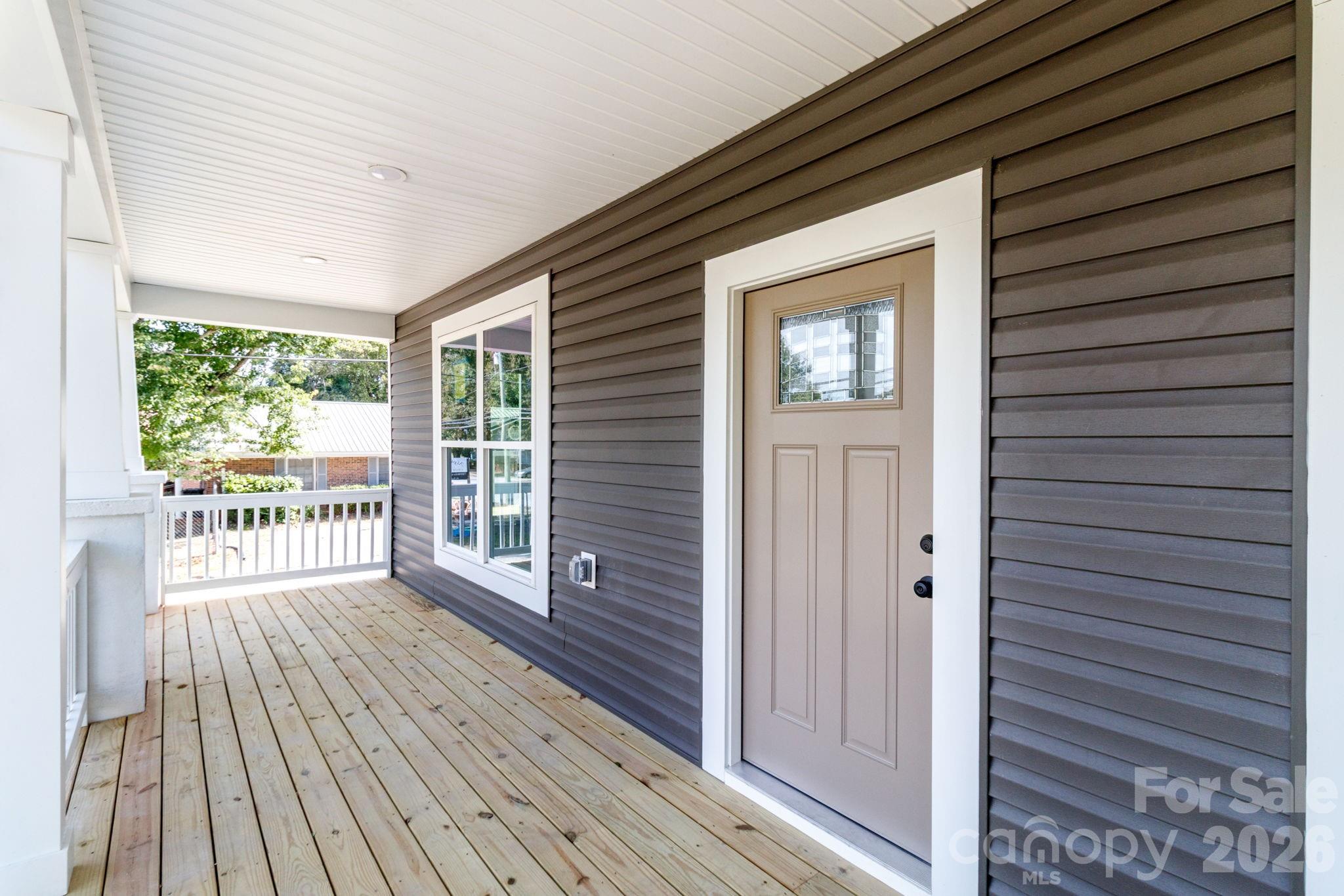 307 E Arch Street — Lancaster