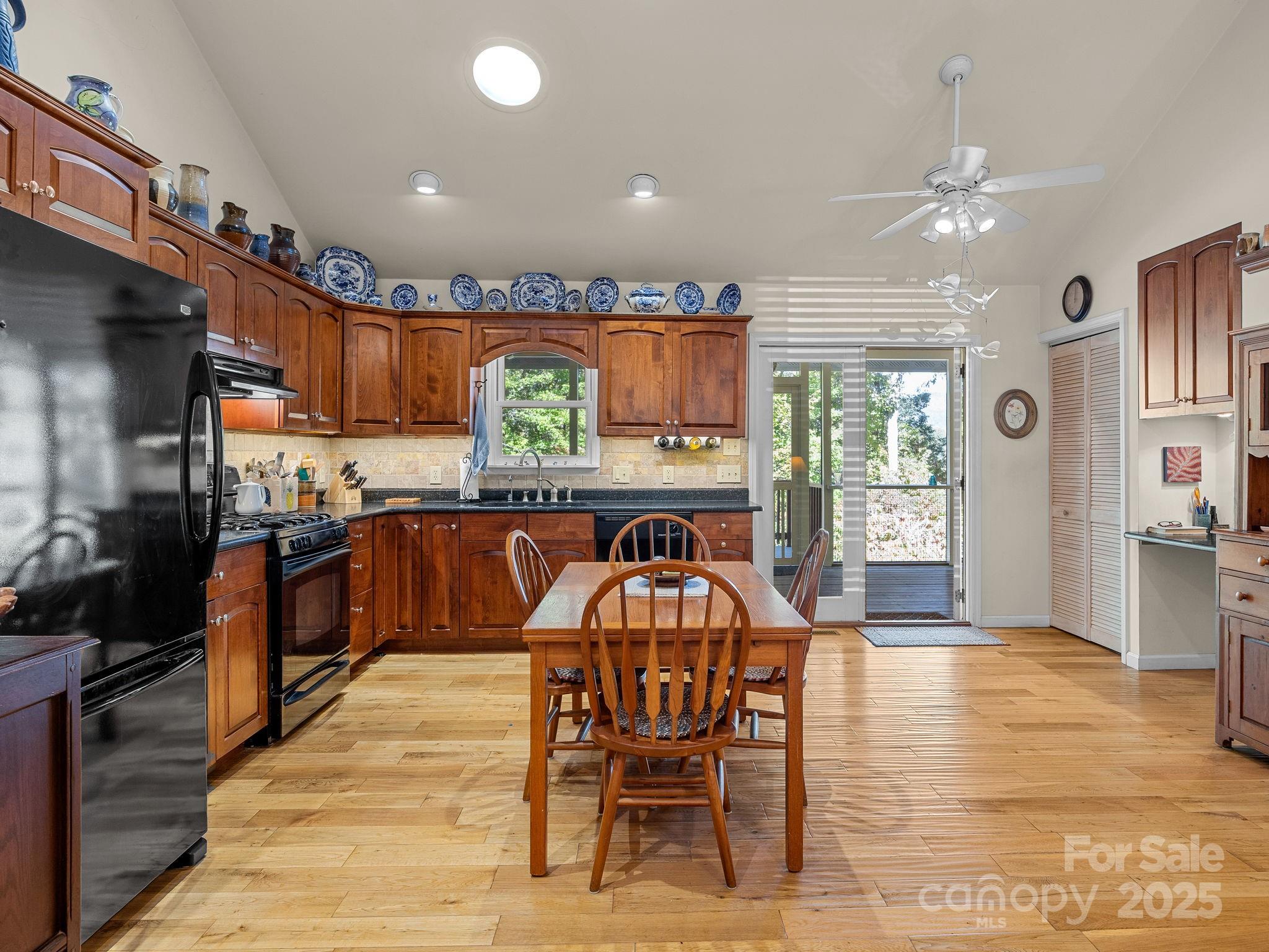 160 Caledonia Road — Landrum