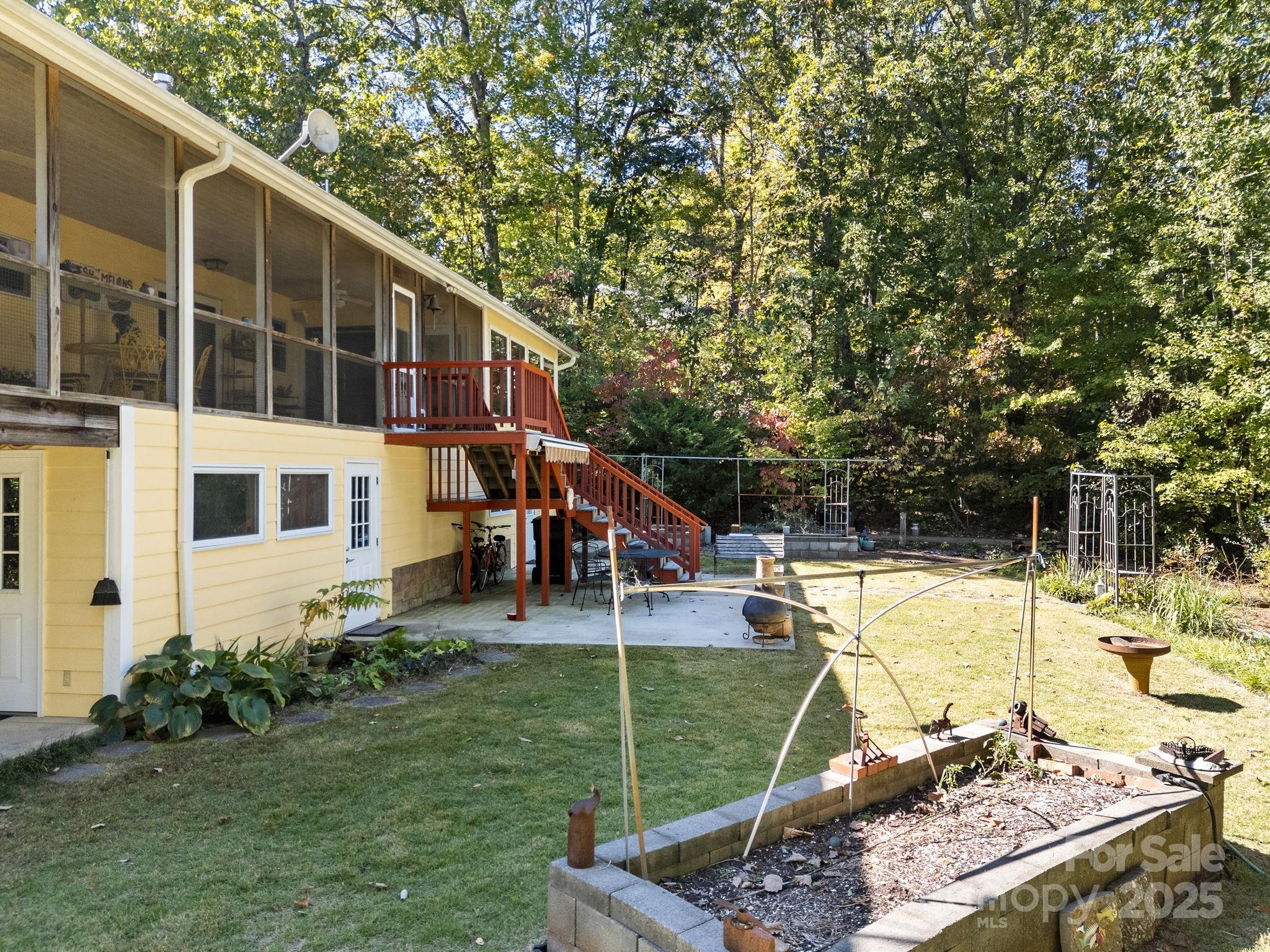 160 Caledonia Road — Landrum