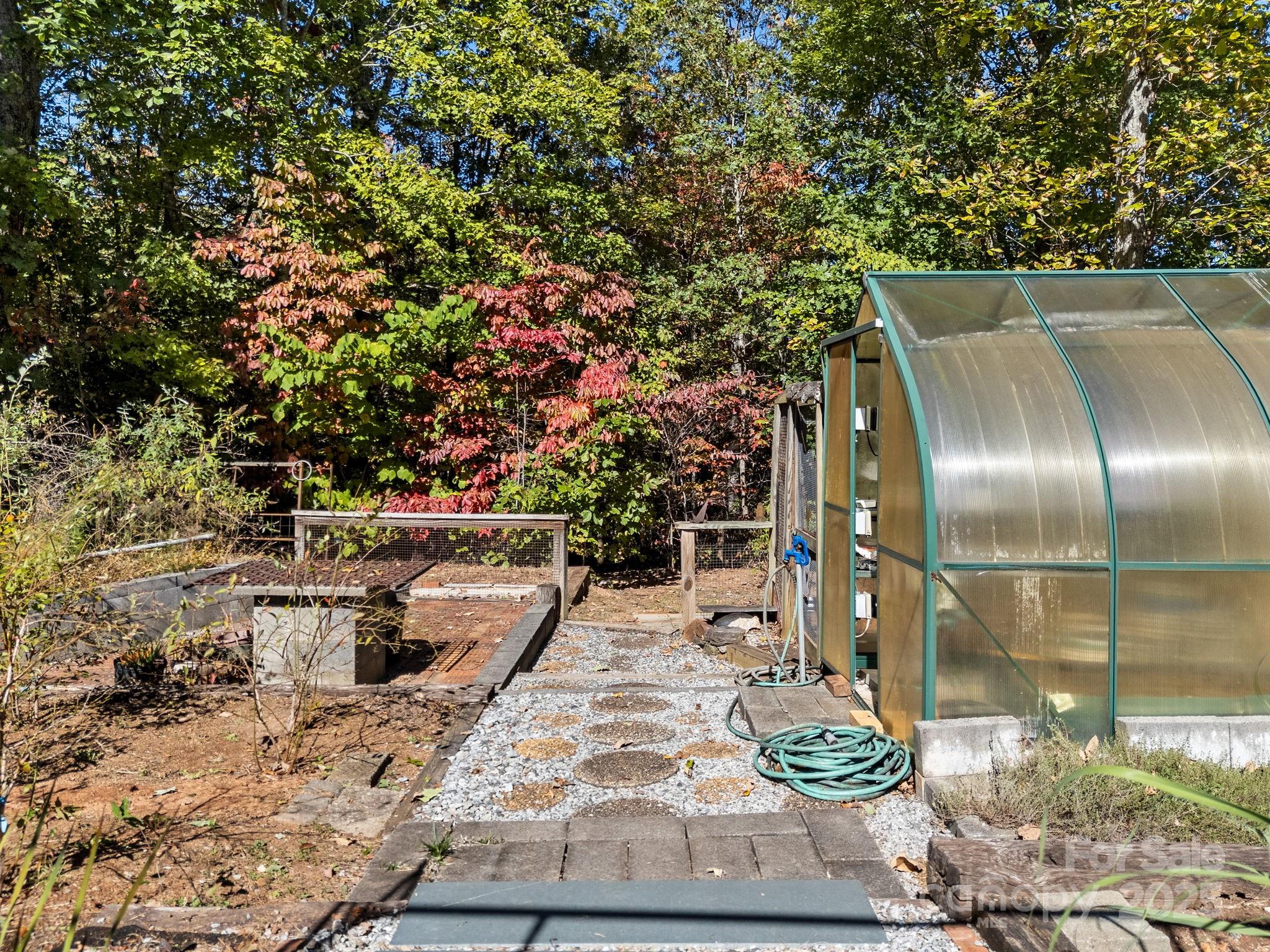 160 Caledonia Road — Landrum