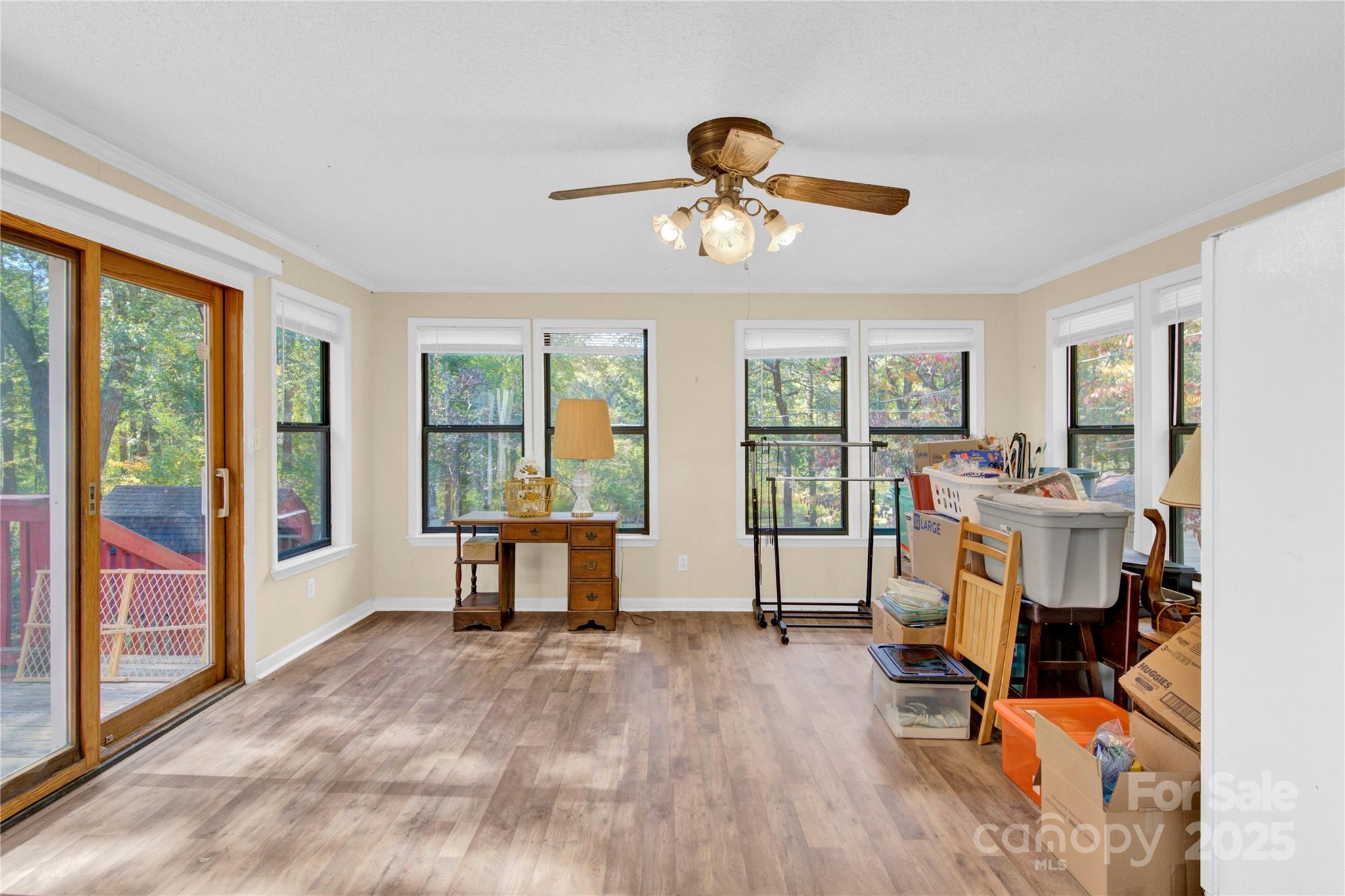 841 Knowles Drive — Dallas